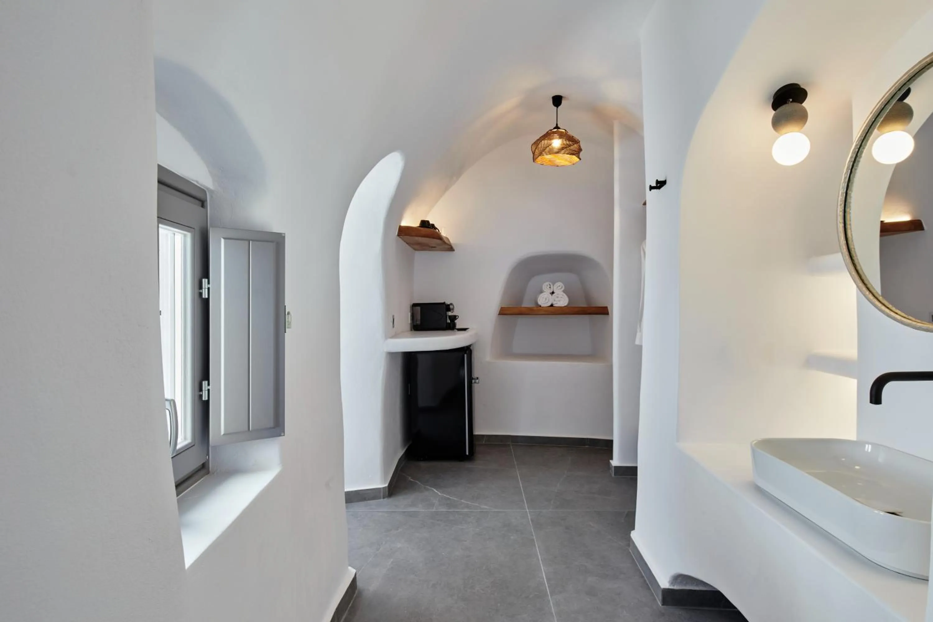 Bathroom in Allure Breeze Suites