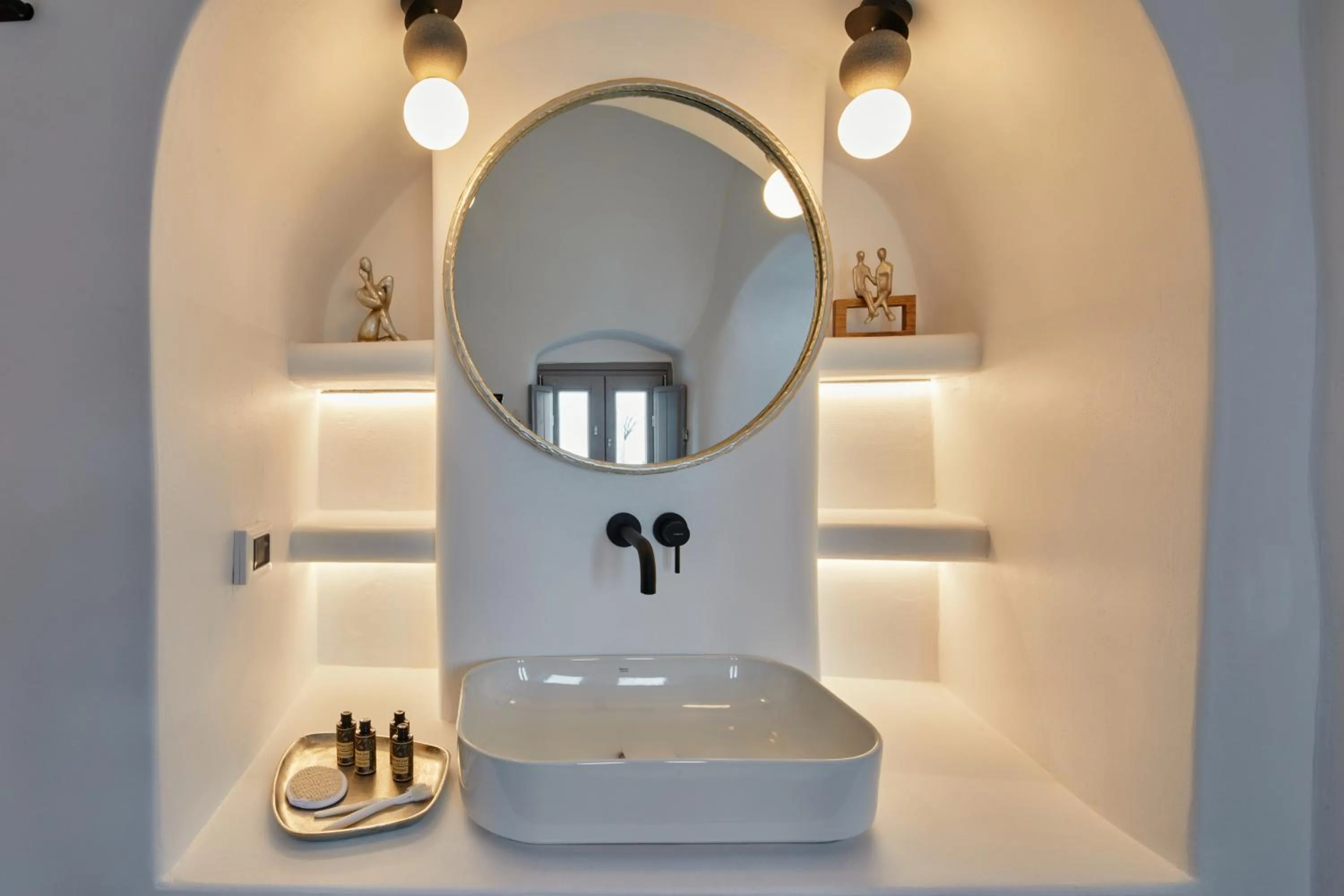 Shower in Allure Breeze Suites