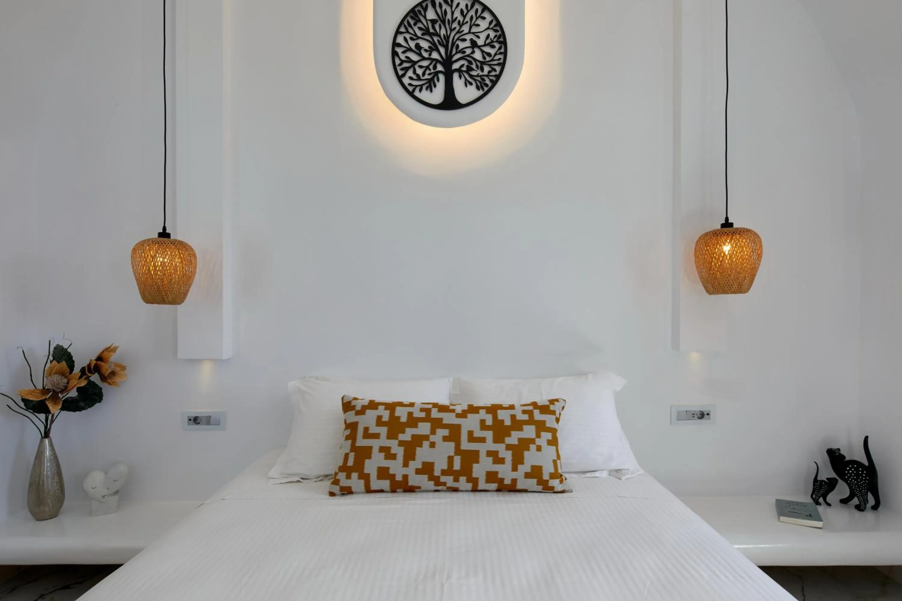 Bed in Allure Breeze Suites