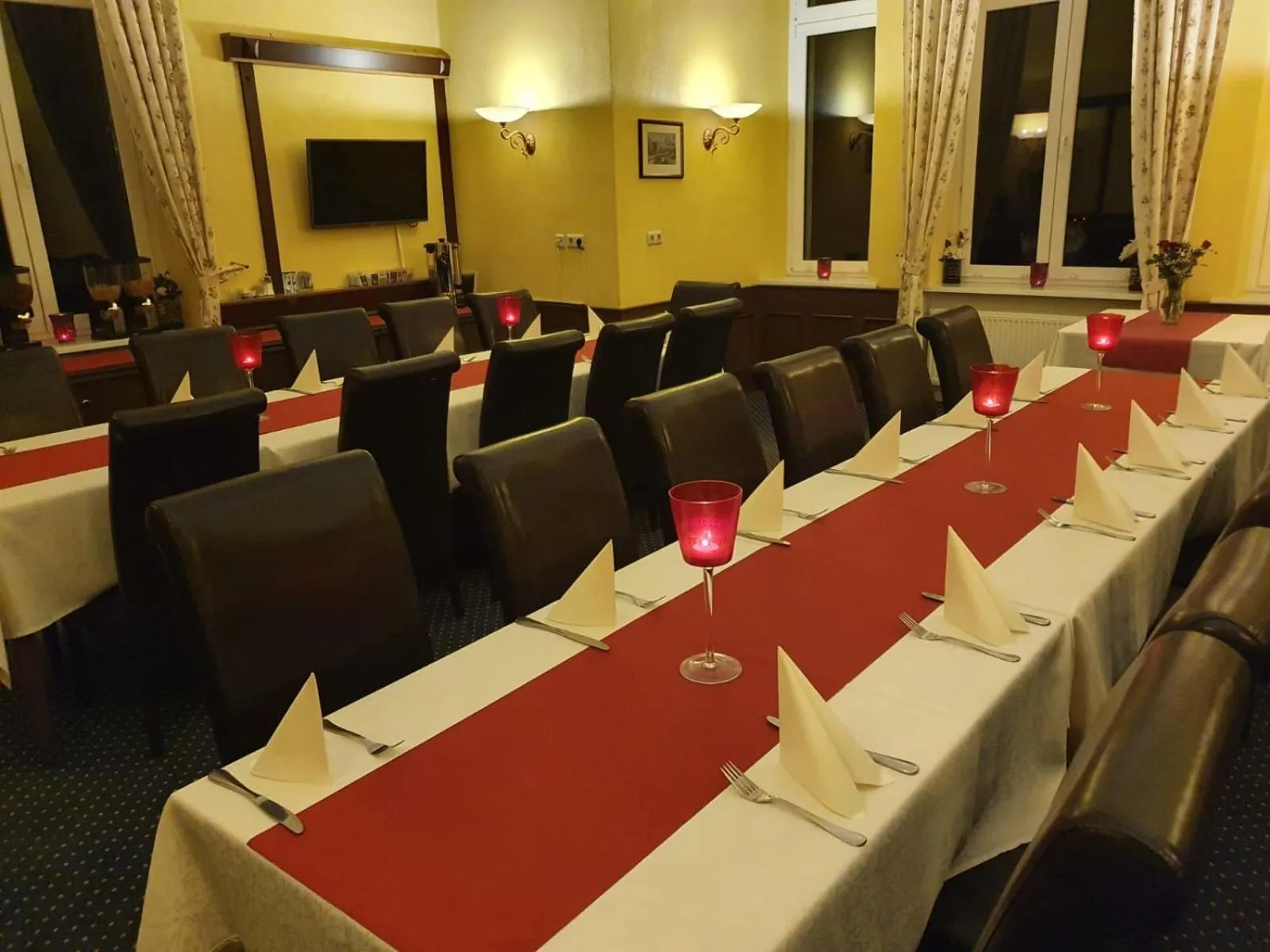 Restaurant/places to eat in Hotel Altberesinchen