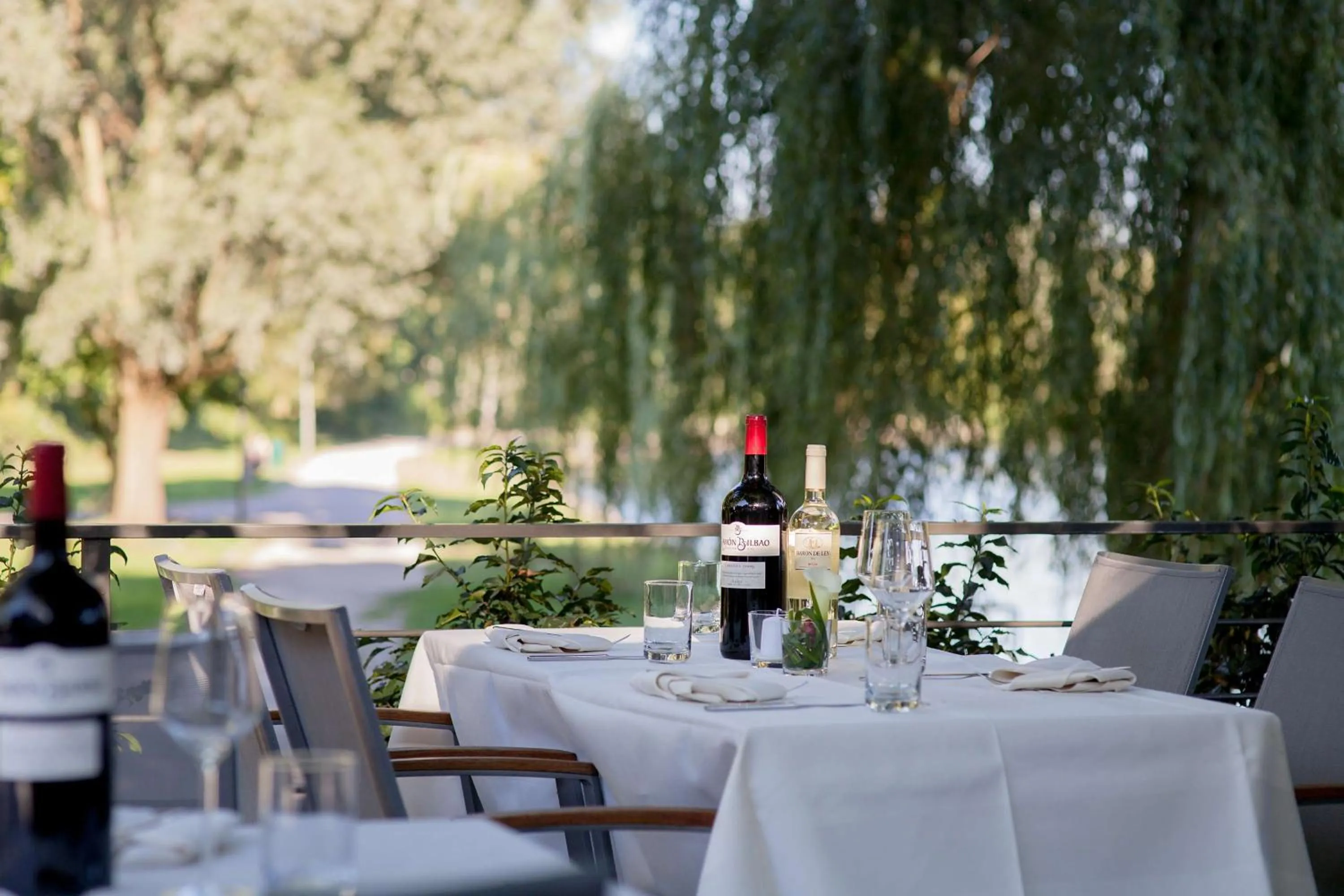 Food and drinks in Best Western Premier Alsterkrug Hotel