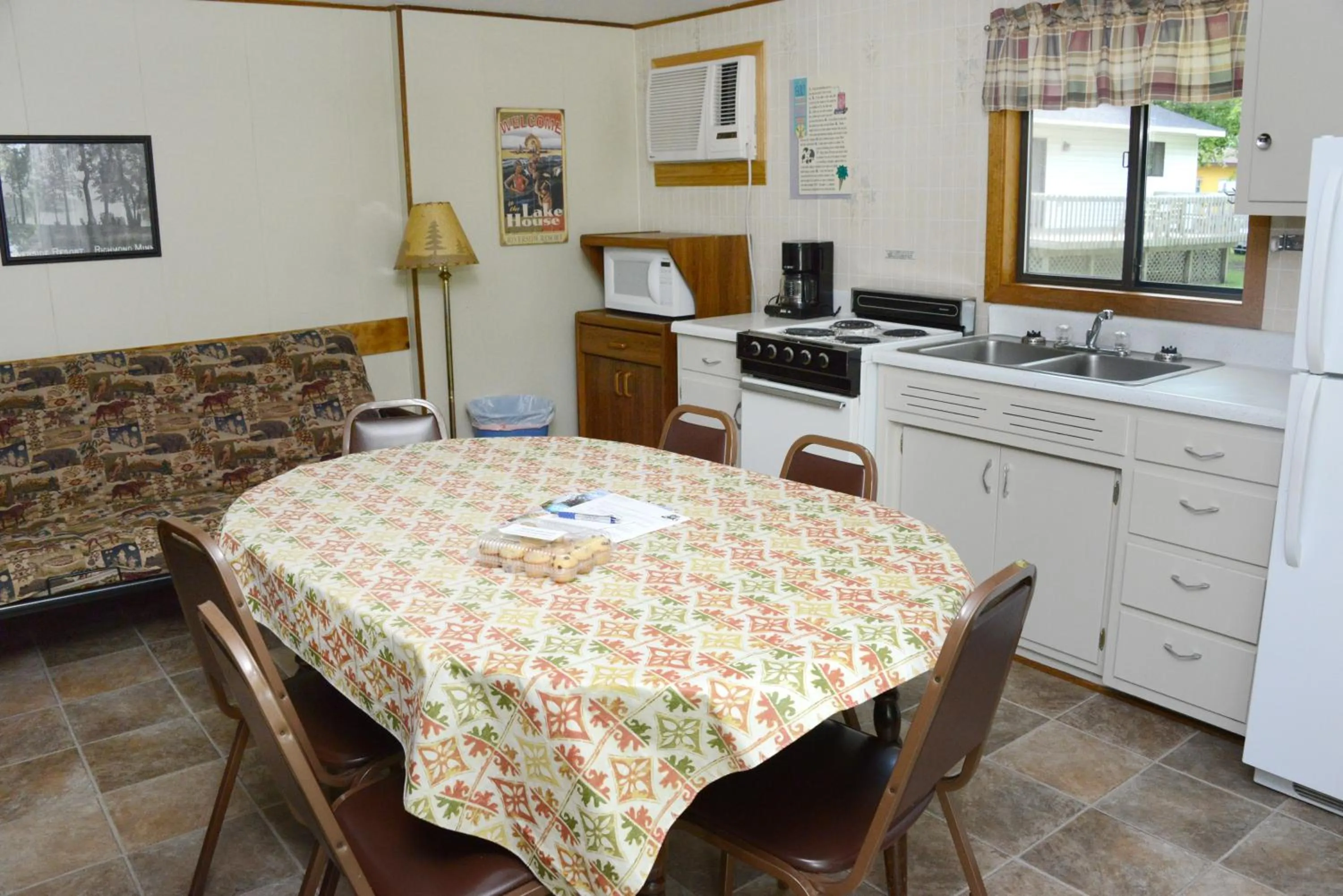 Kitchen or kitchenette in Riverside Resort