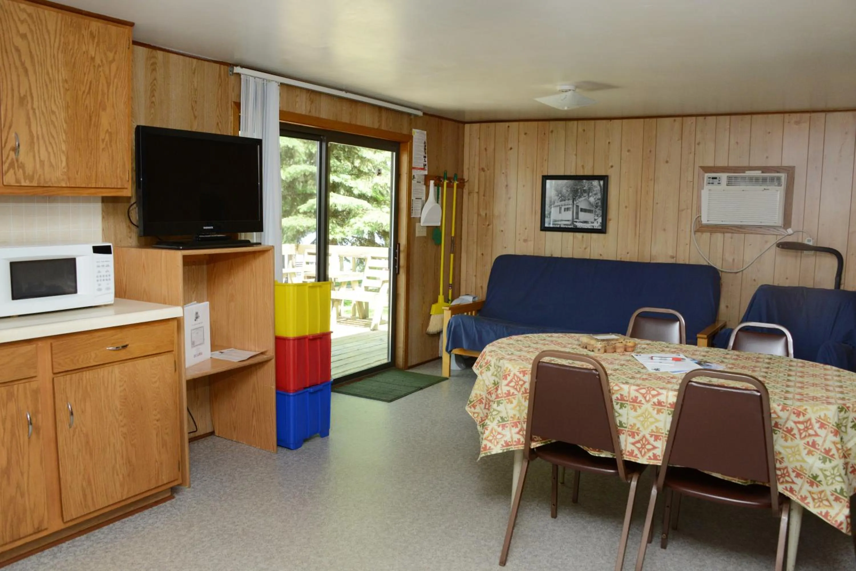 TV and multimedia in Riverside Resort