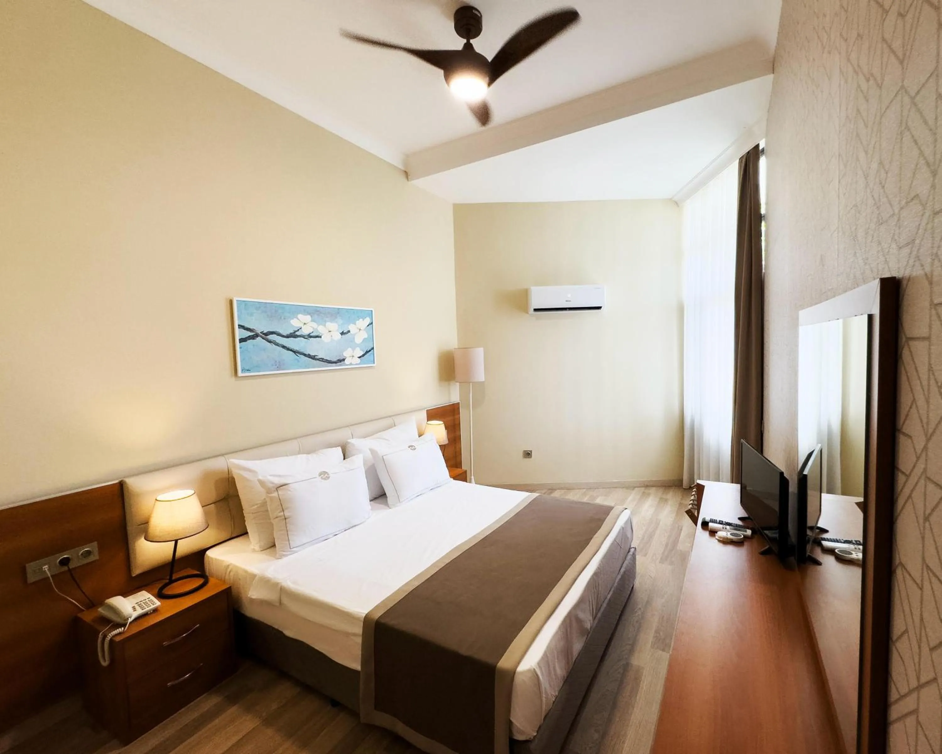 Photo of the whole room in Uras Beach Hotel