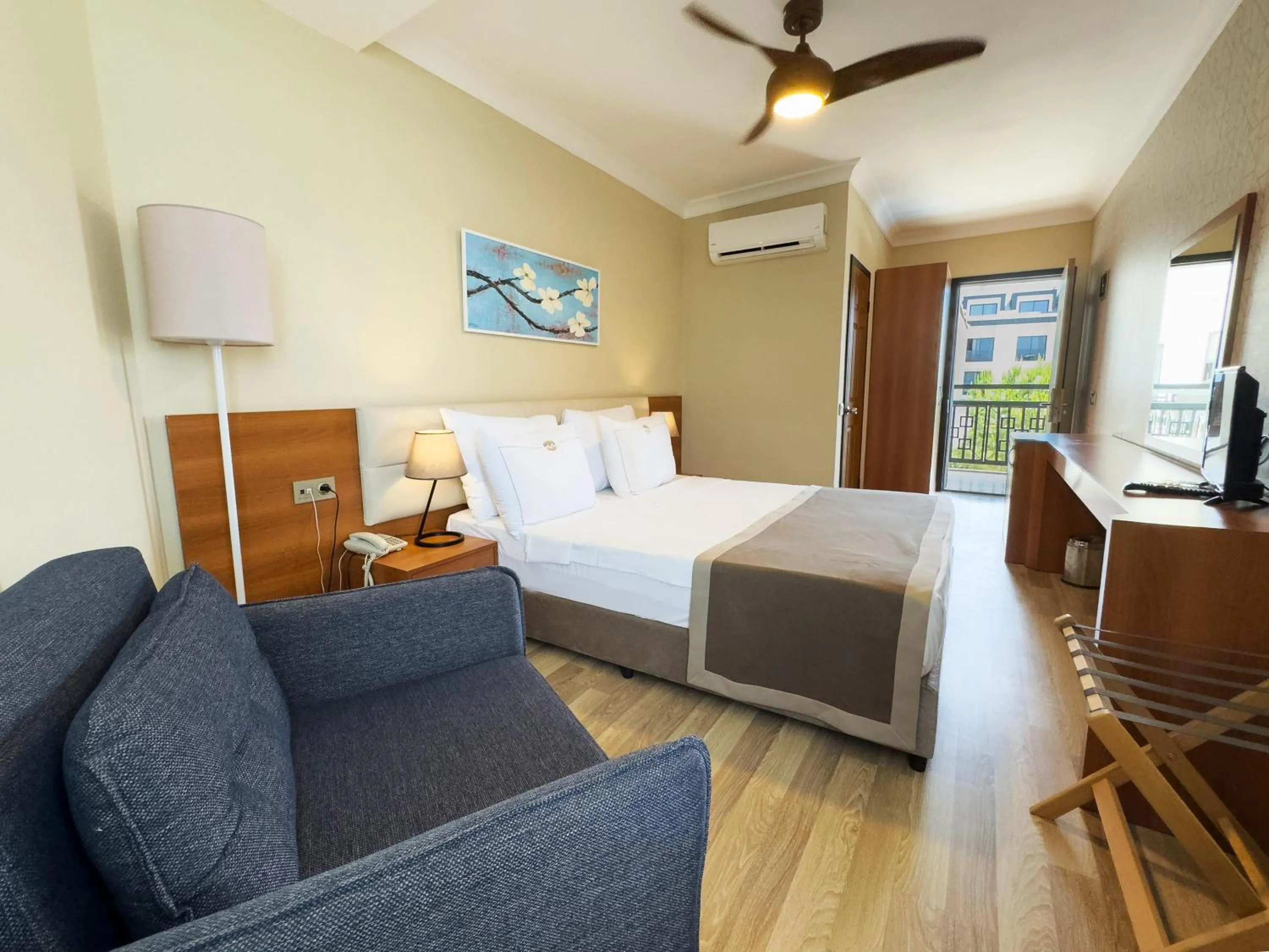 Photo of the whole room in Uras Beach Hotel