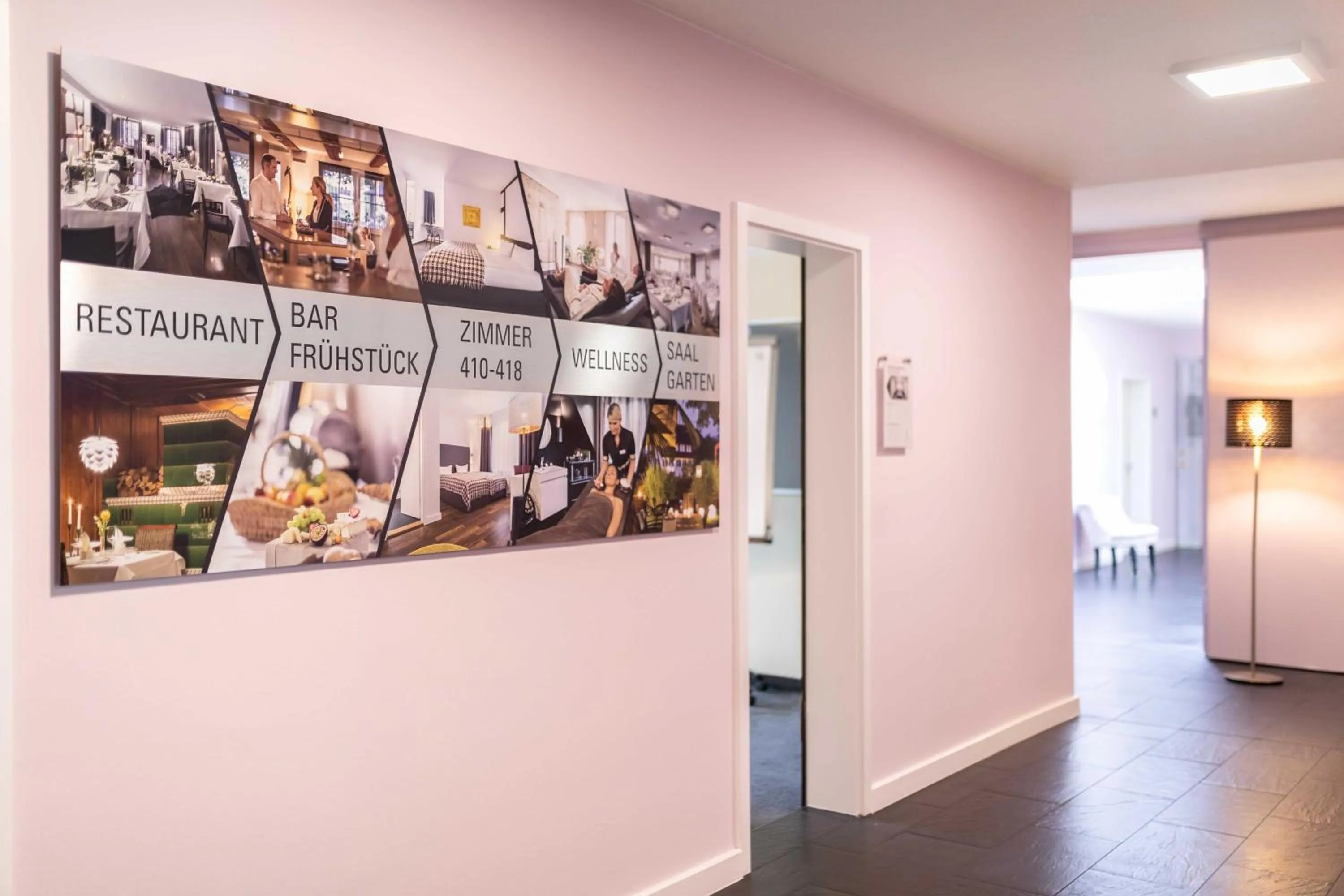 Lobby or reception in Ganter Hotel & Restaurant Mohren