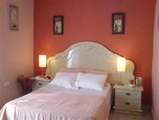 Bed in Mansion Giahn Bed & Breakfast