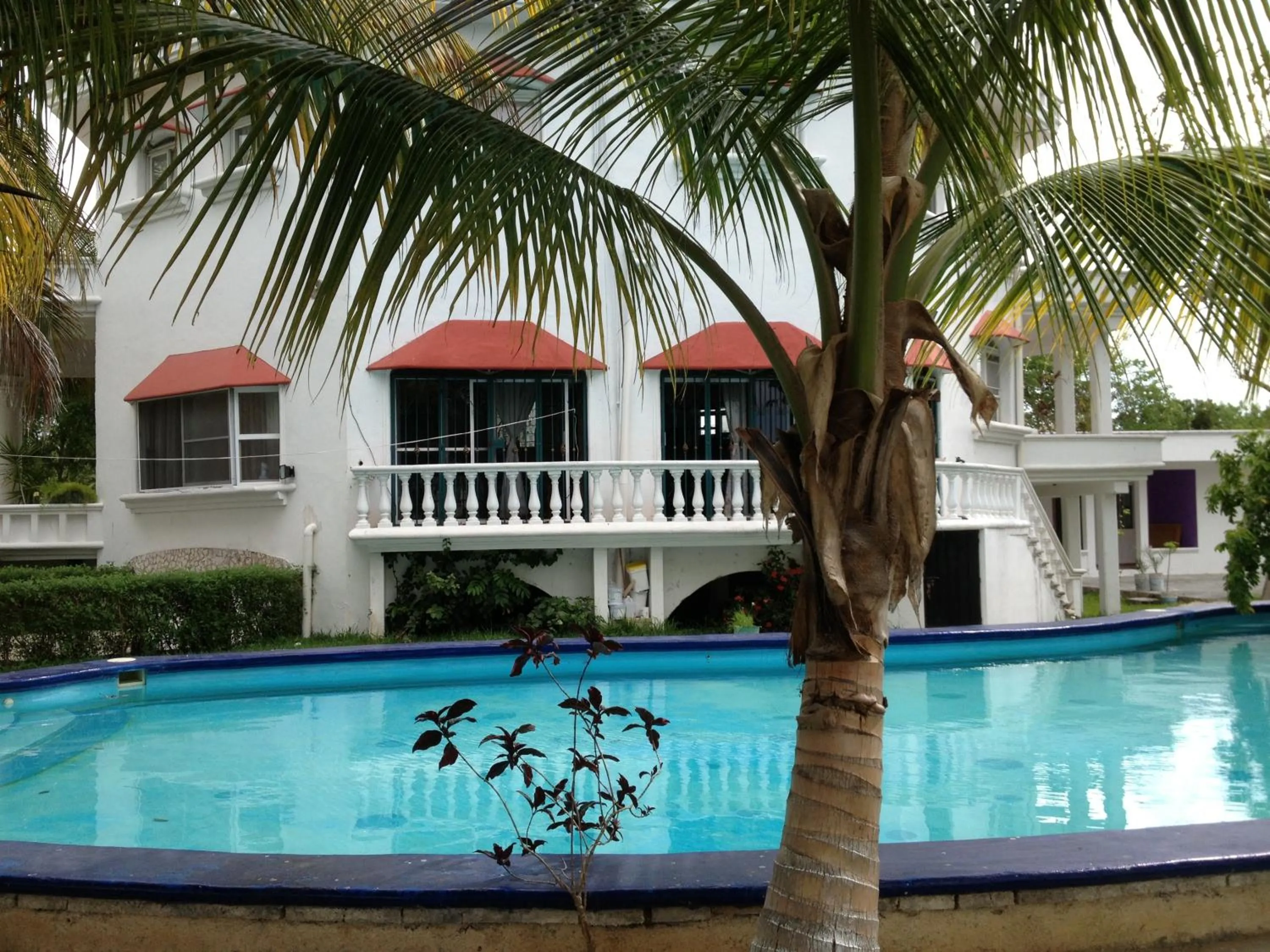 Swimming pool in Mansion Giahn Bed & Breakfast