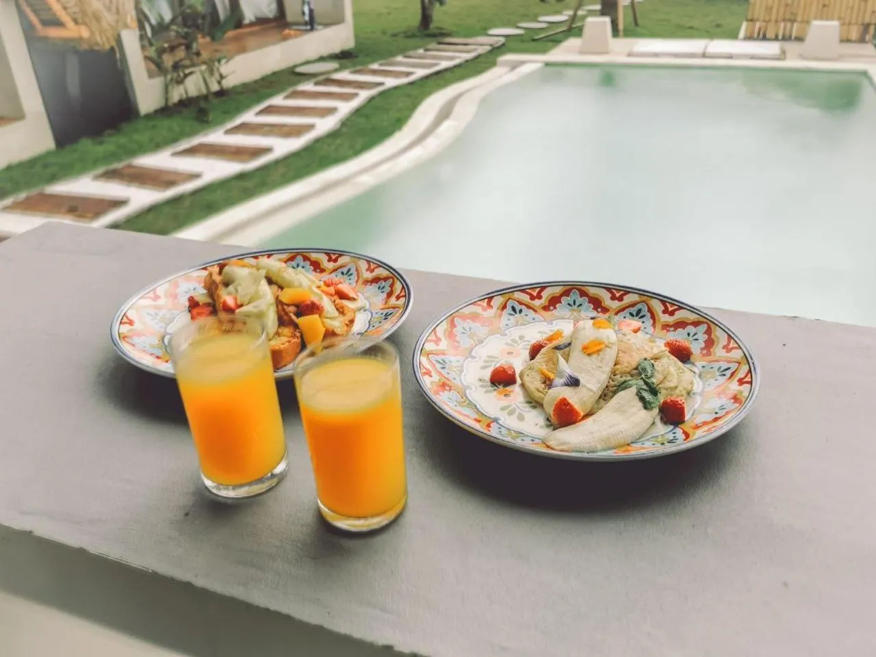 Food and drinks in Capila Villa Bali