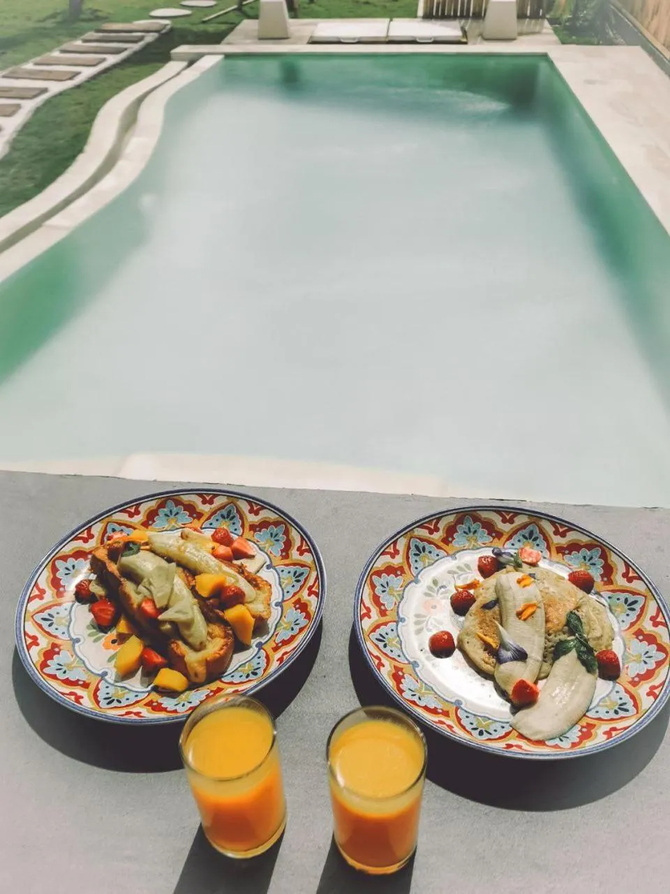 Food and drinks in Capila Villa Bali