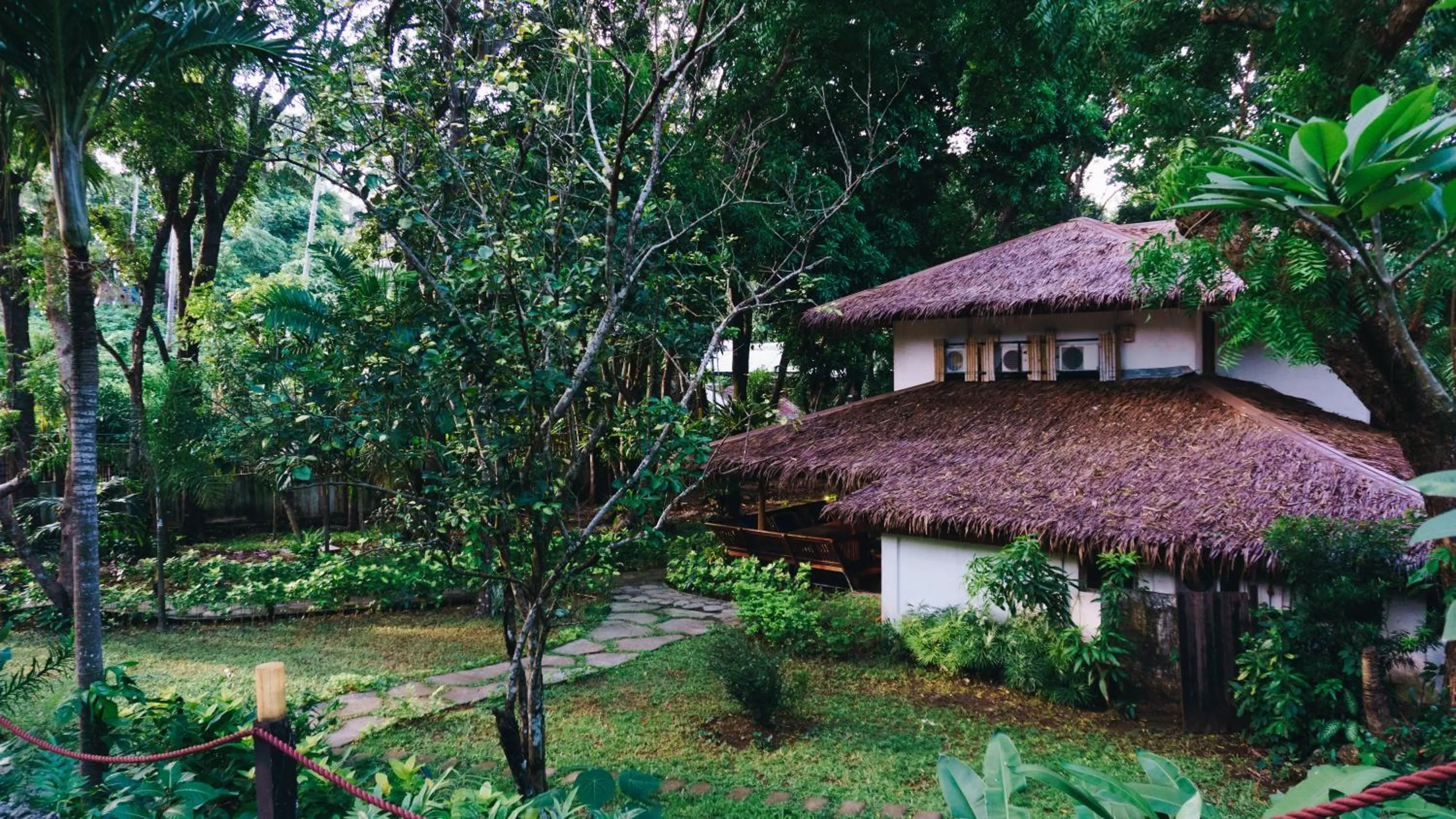 Restaurant/places to eat in The Strand Boutique Resort