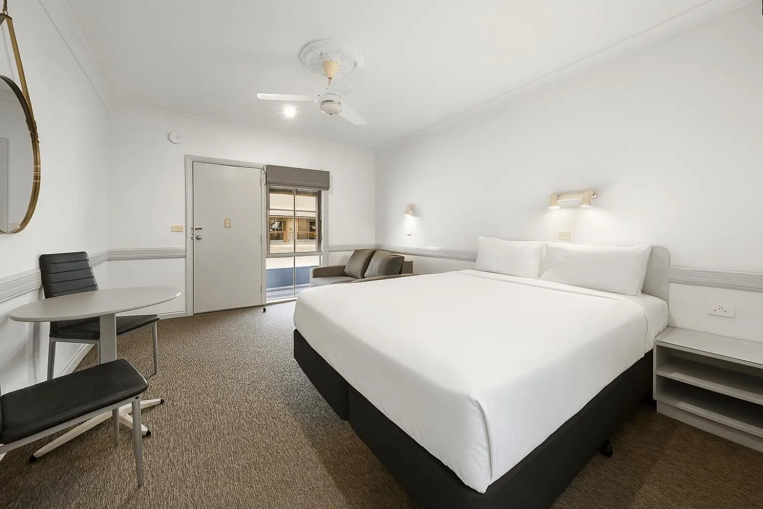 Bed in Centre Town Motel