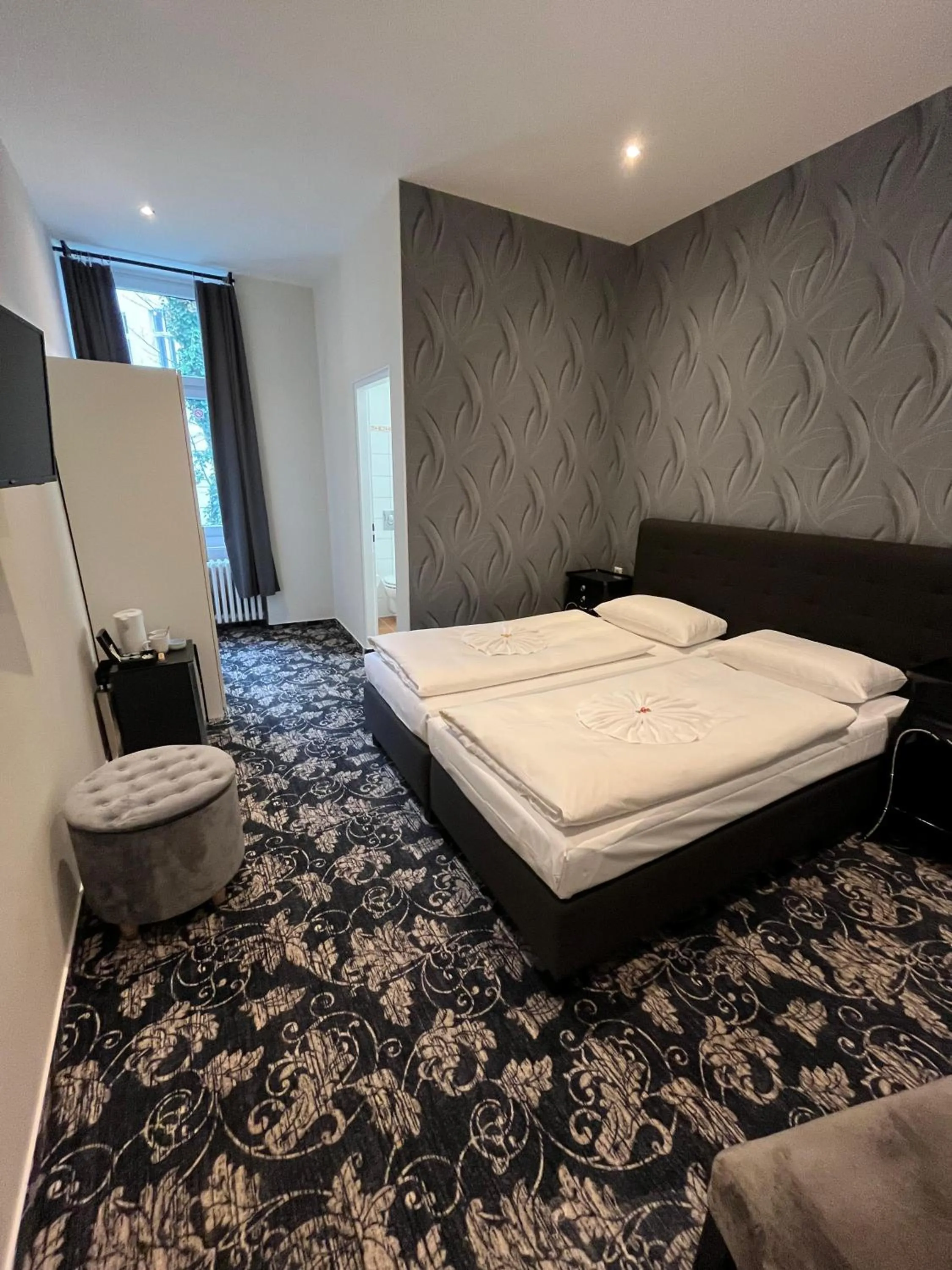 Photo of the whole room, Bed in Hotel Gasteiner Hof