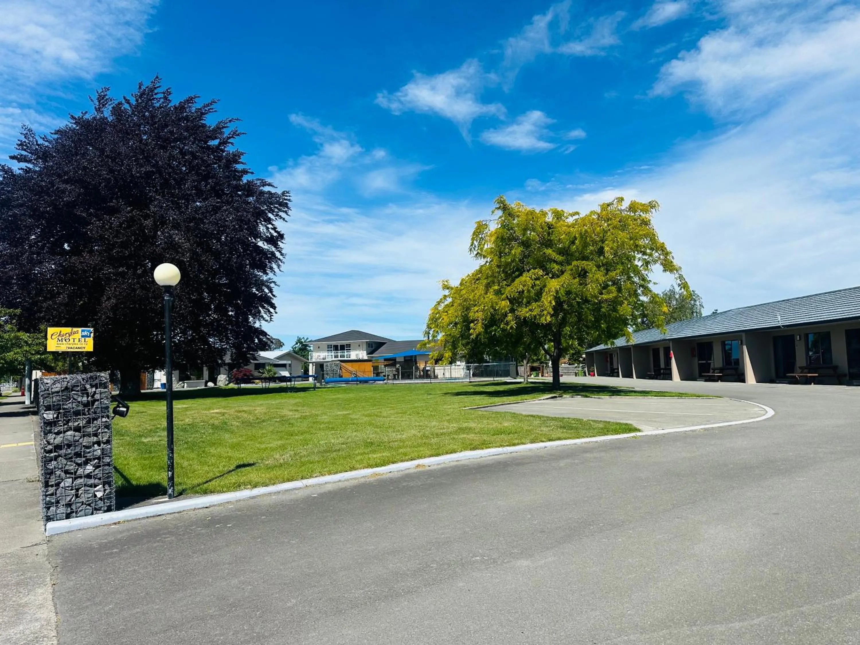Garden in Cherylea Motel