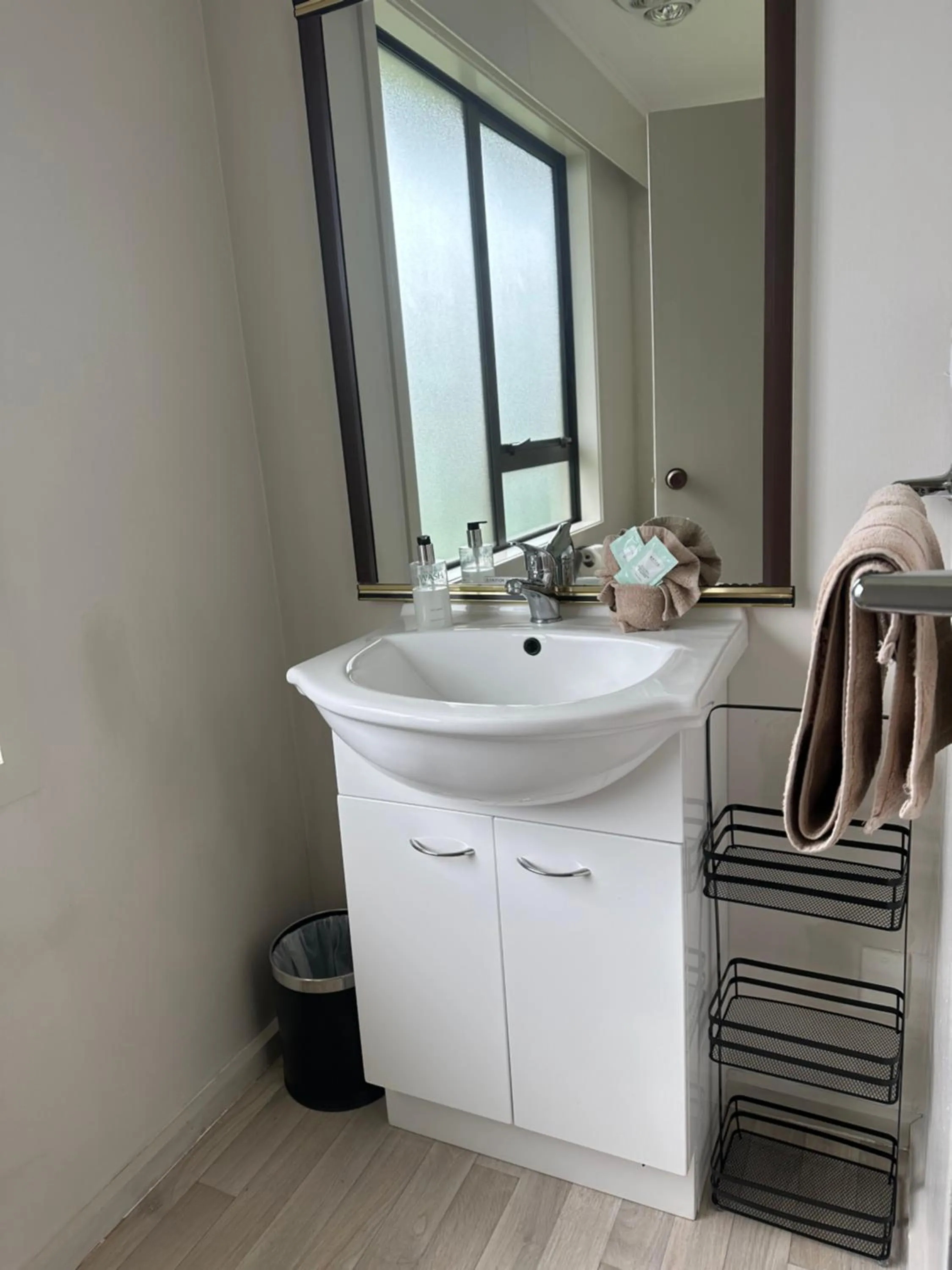 Bathroom in Cherylea Motel