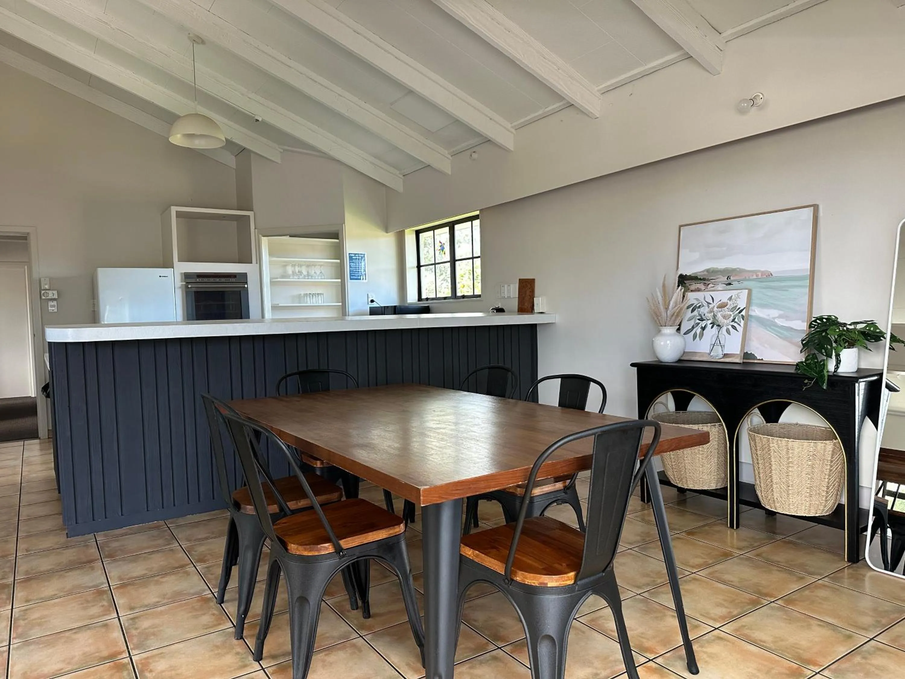 Dining area in Cherylea Motel