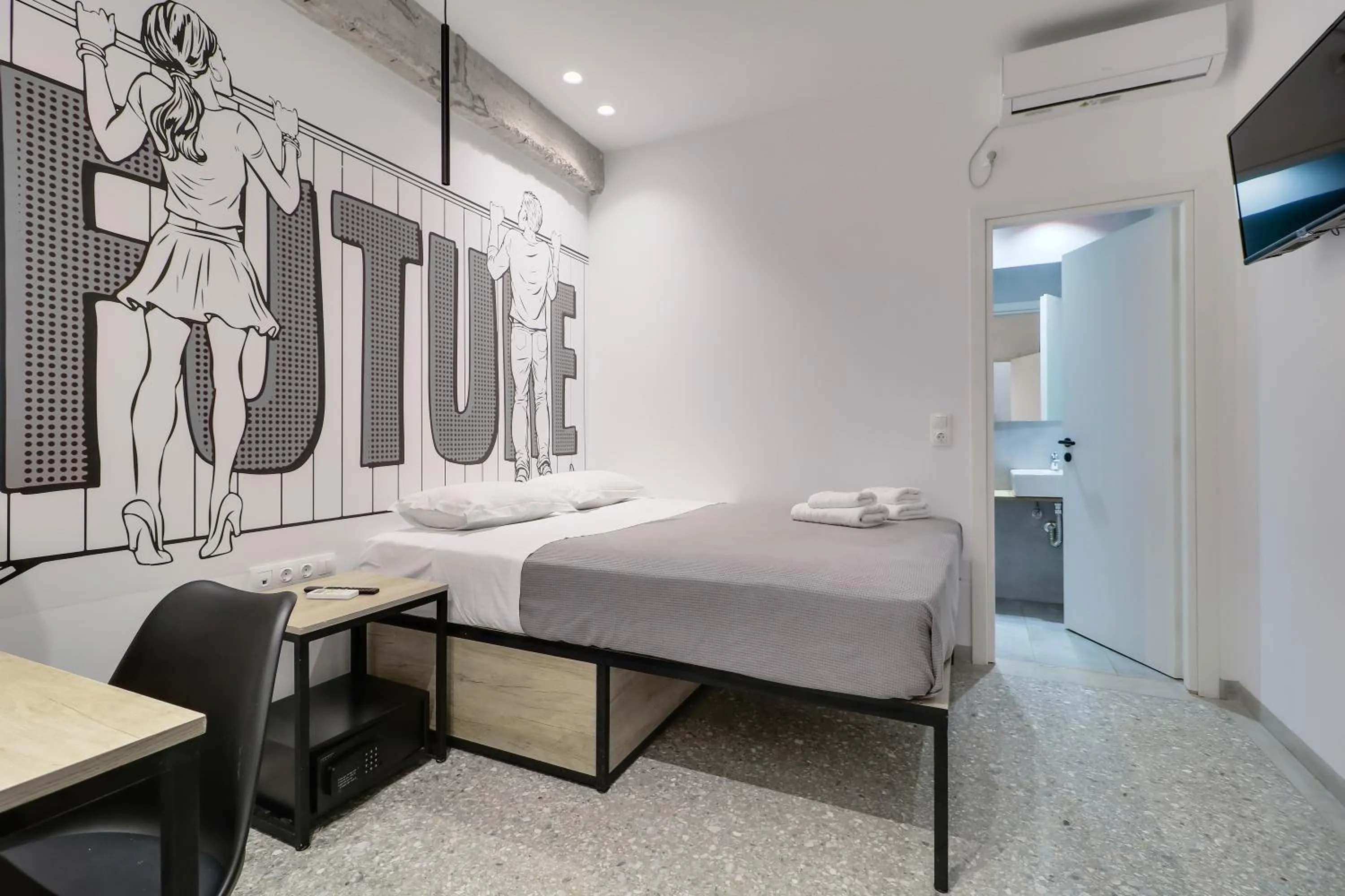 Photo of the whole room, Bed in athensdot