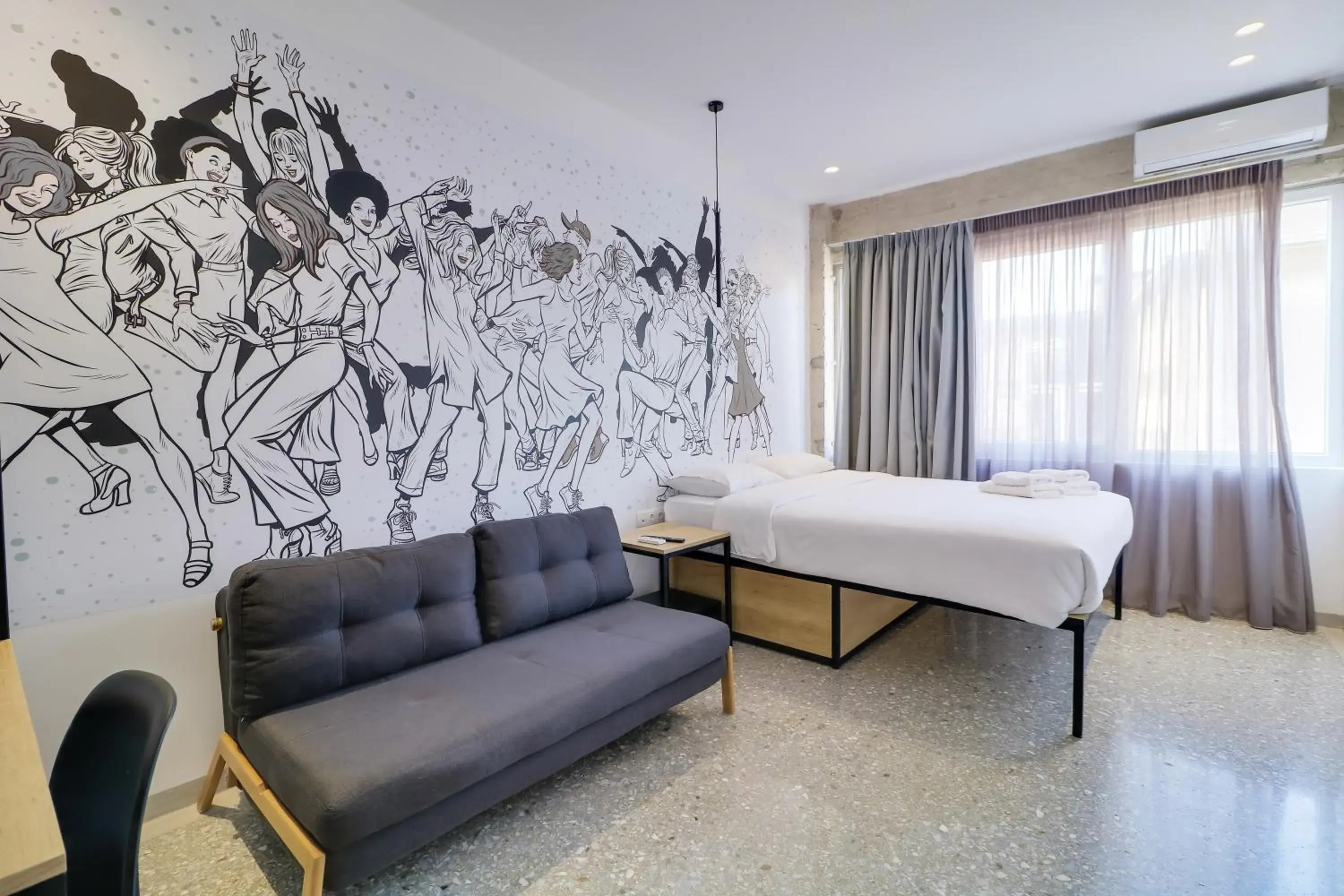 Superior Double with Balcony in athensdot Superior Double with Balcony in athensdot