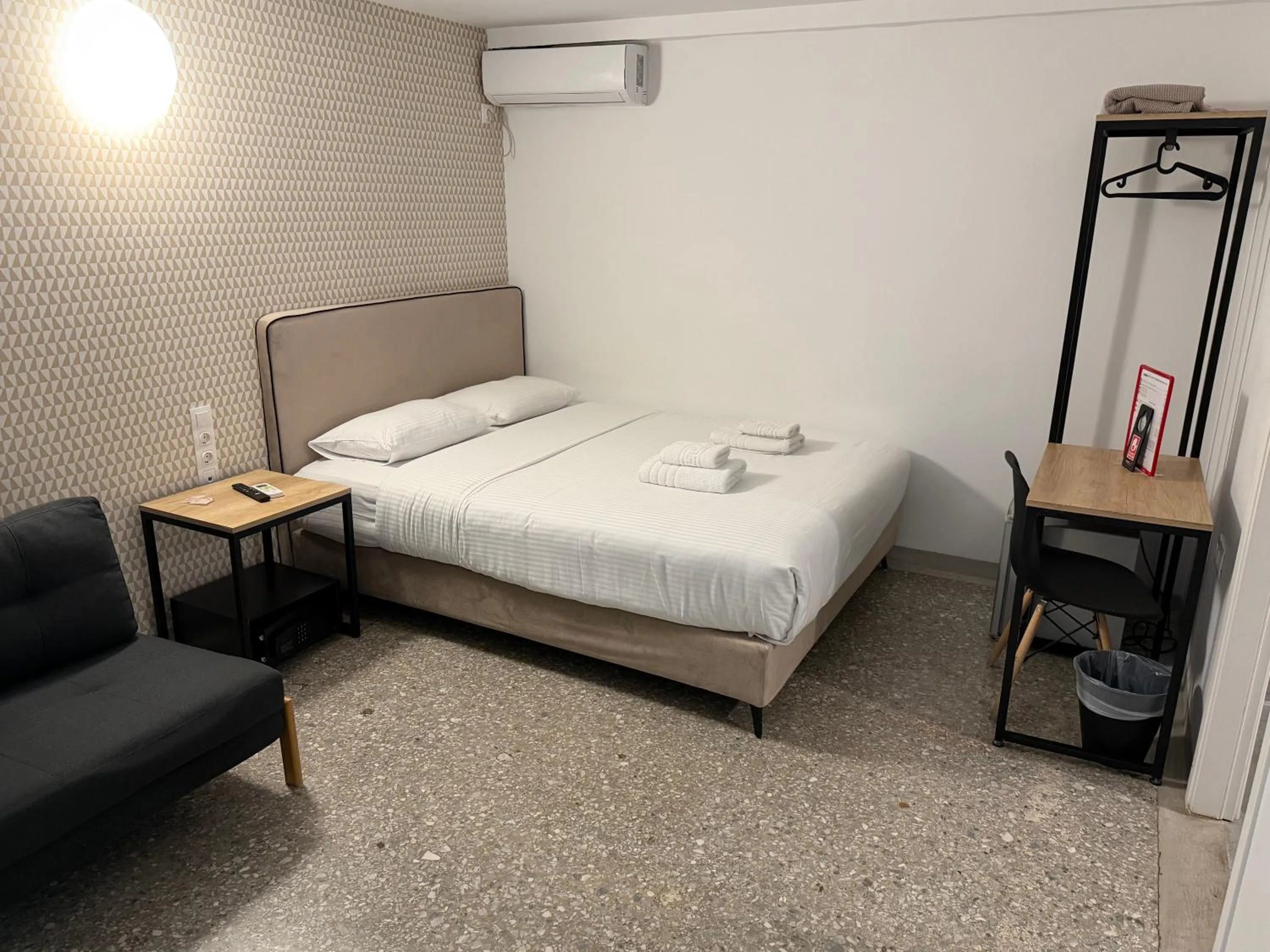 Bedroom, Bed in athensdot