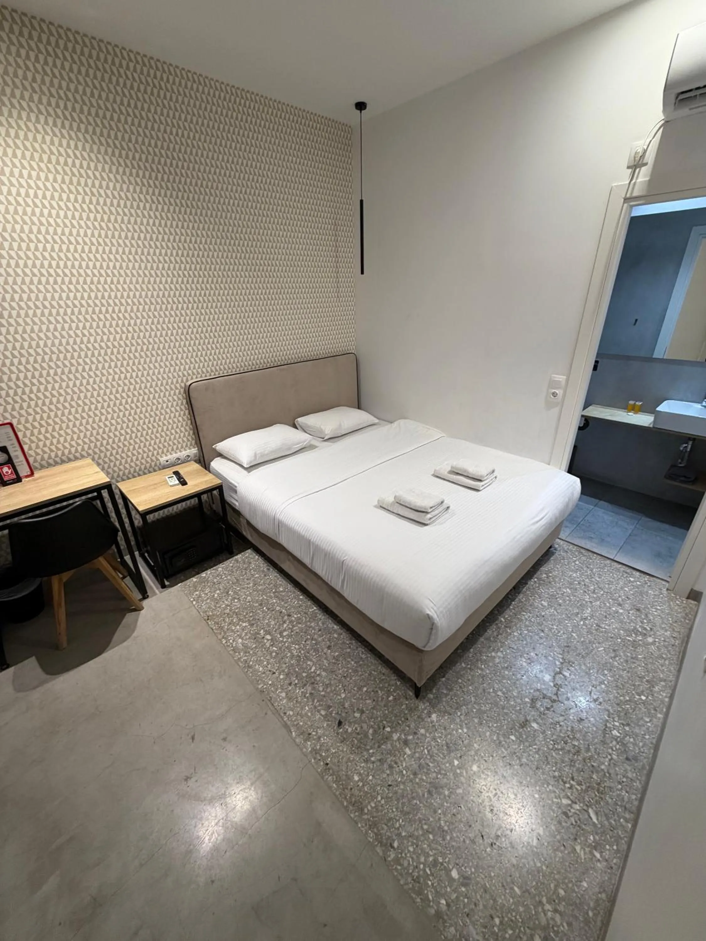 Bedroom, Bed in athensdot