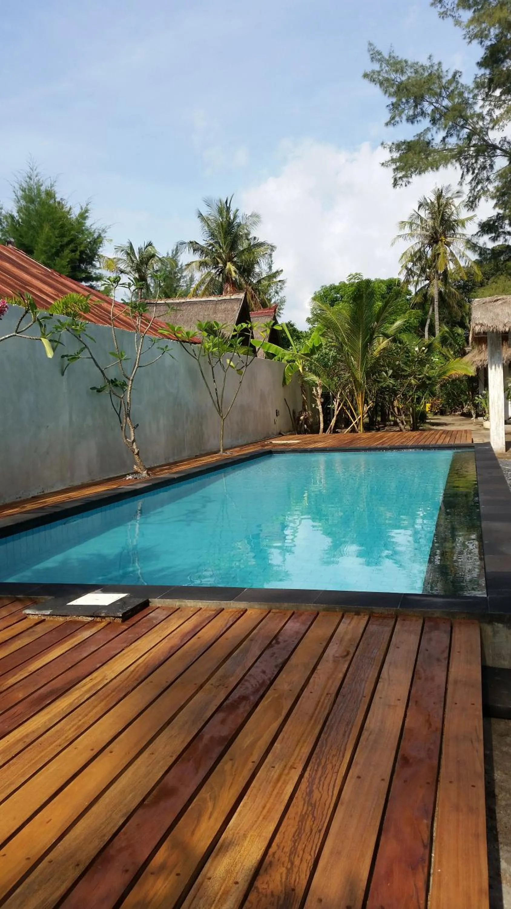 Star Bar and Bungalows