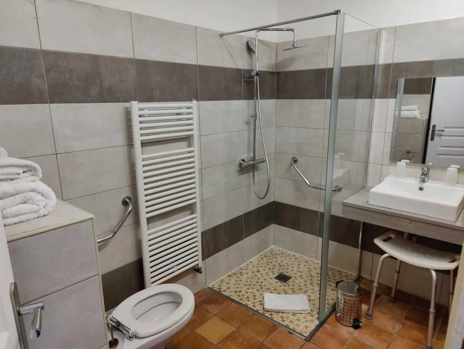 Bathroom in Le Mas des Laurels