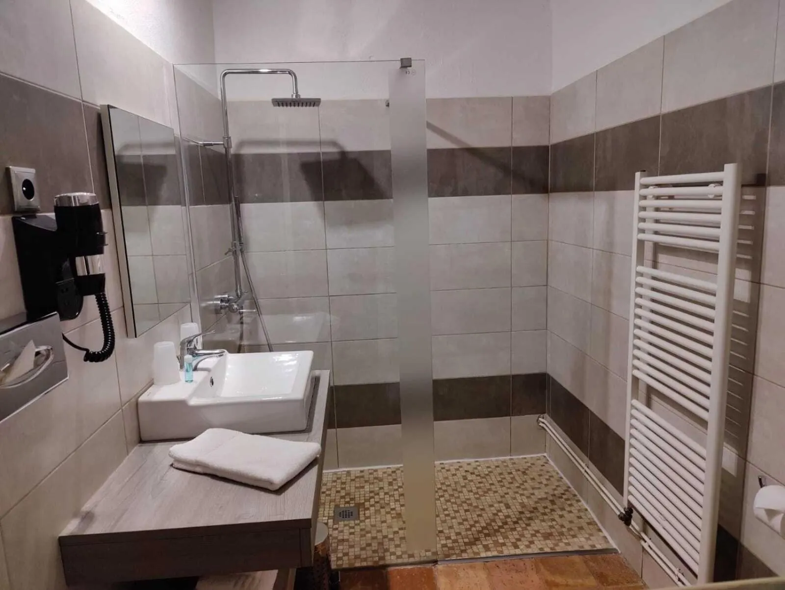 Bathroom in Le Mas des Laurels