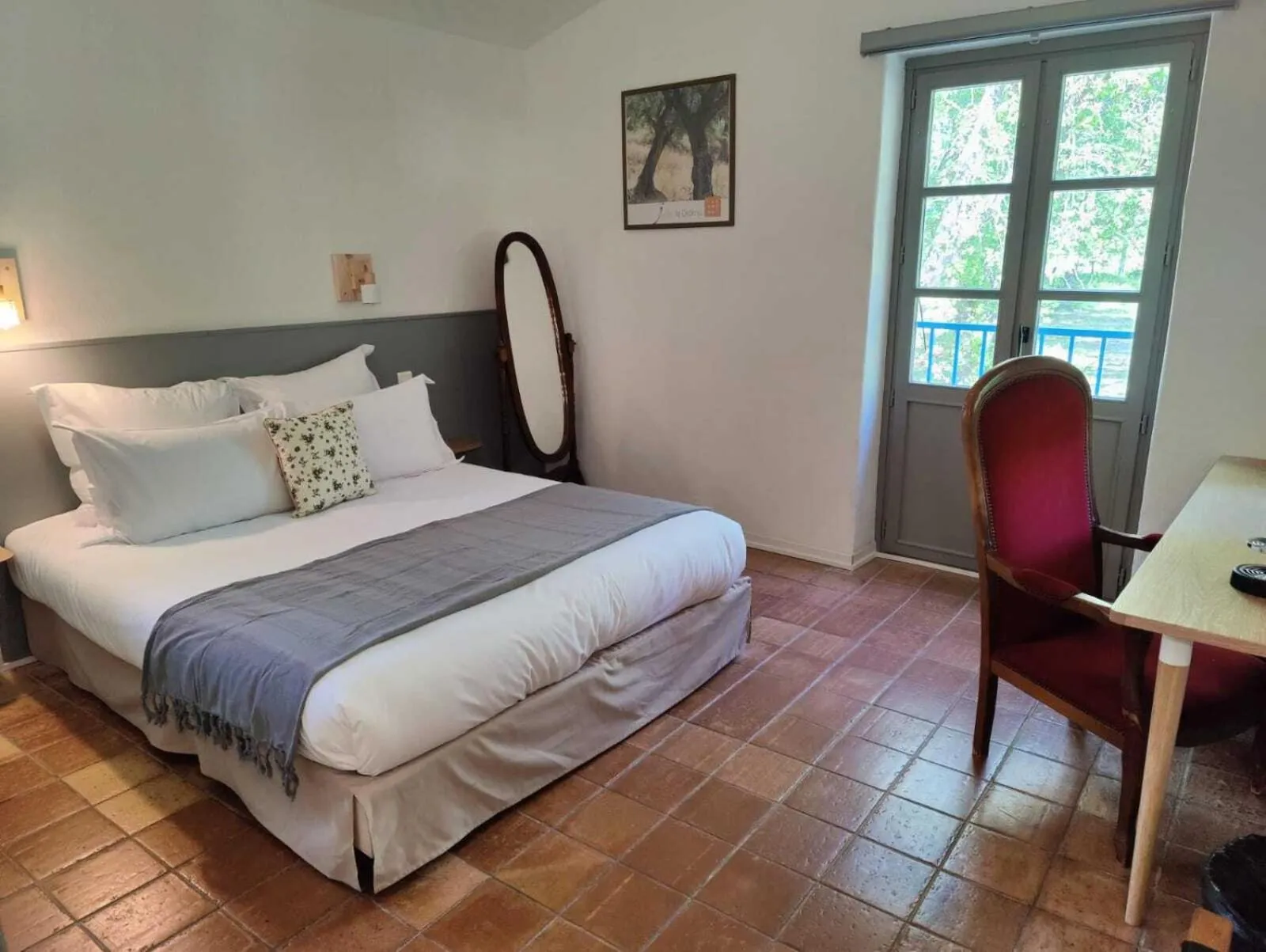 Bedroom, Bed in Le Mas des Laurels
