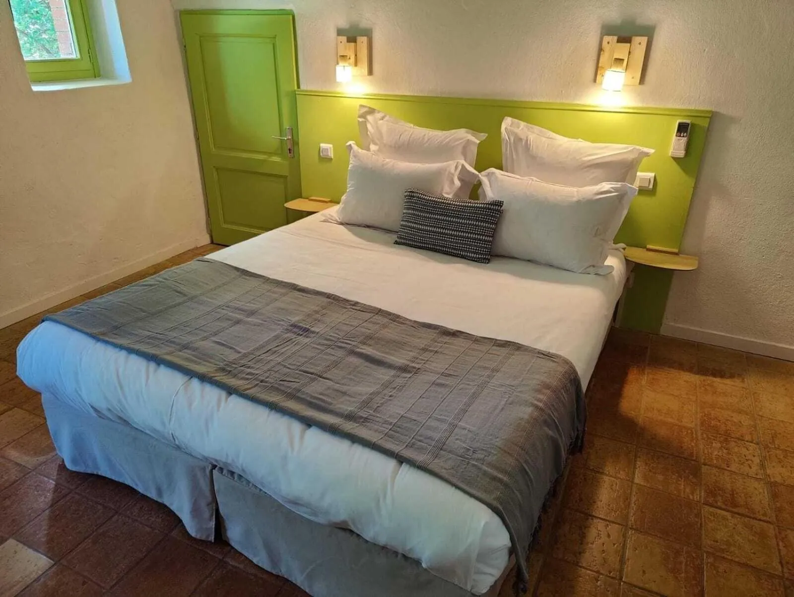Bedroom, Bed in Le Mas des Laurels