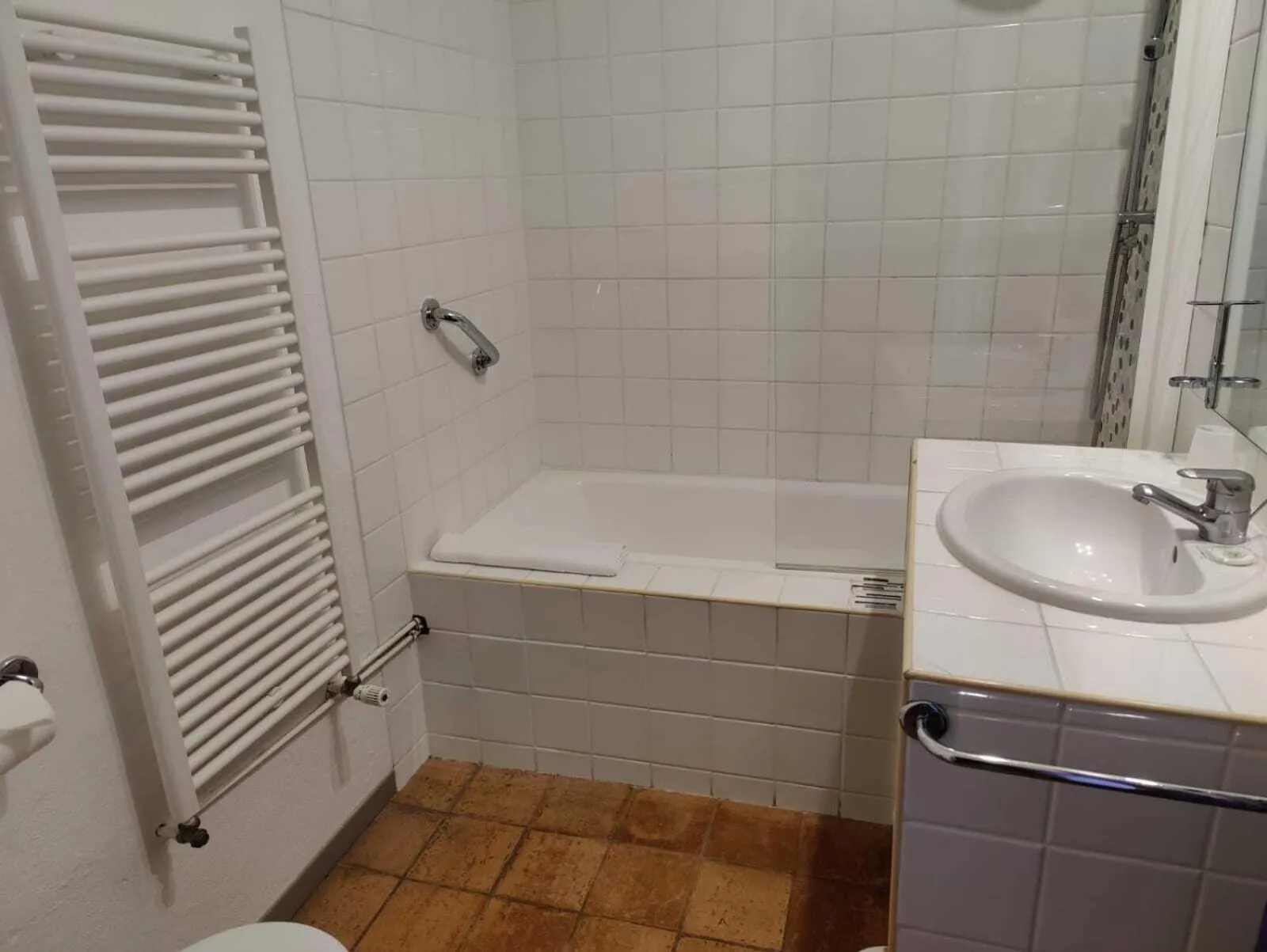 Bathroom in Le Mas des Laurels