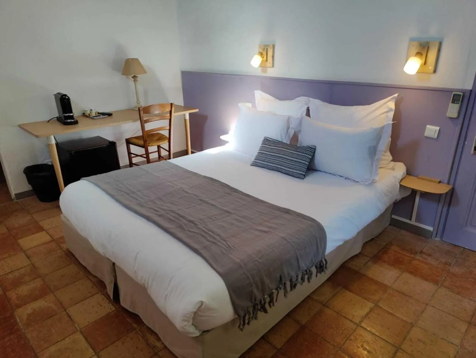 Bedroom, Bed in Le Mas des Laurels