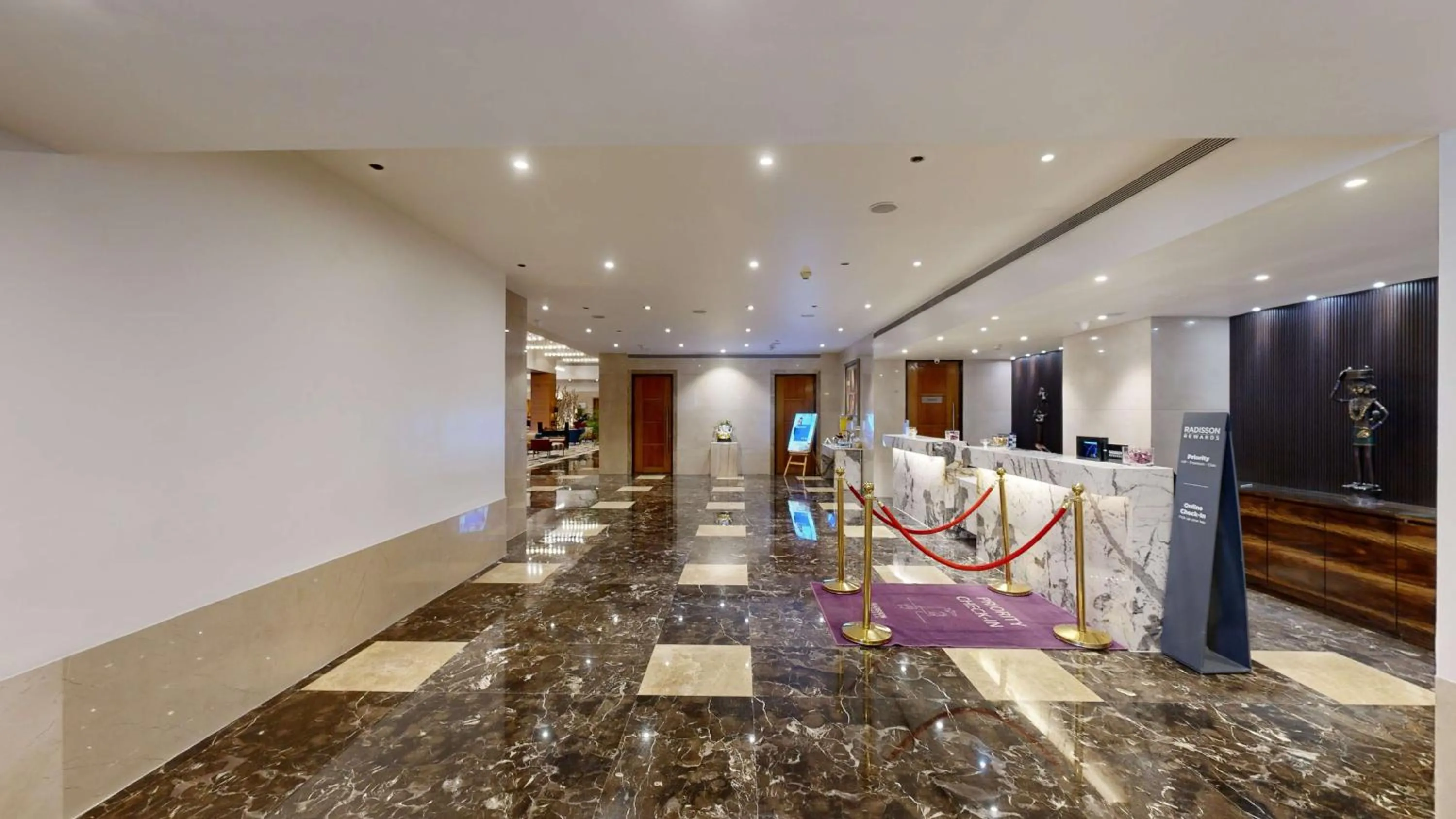 Lobby or reception in Radisson Blu Hotel Ranchi