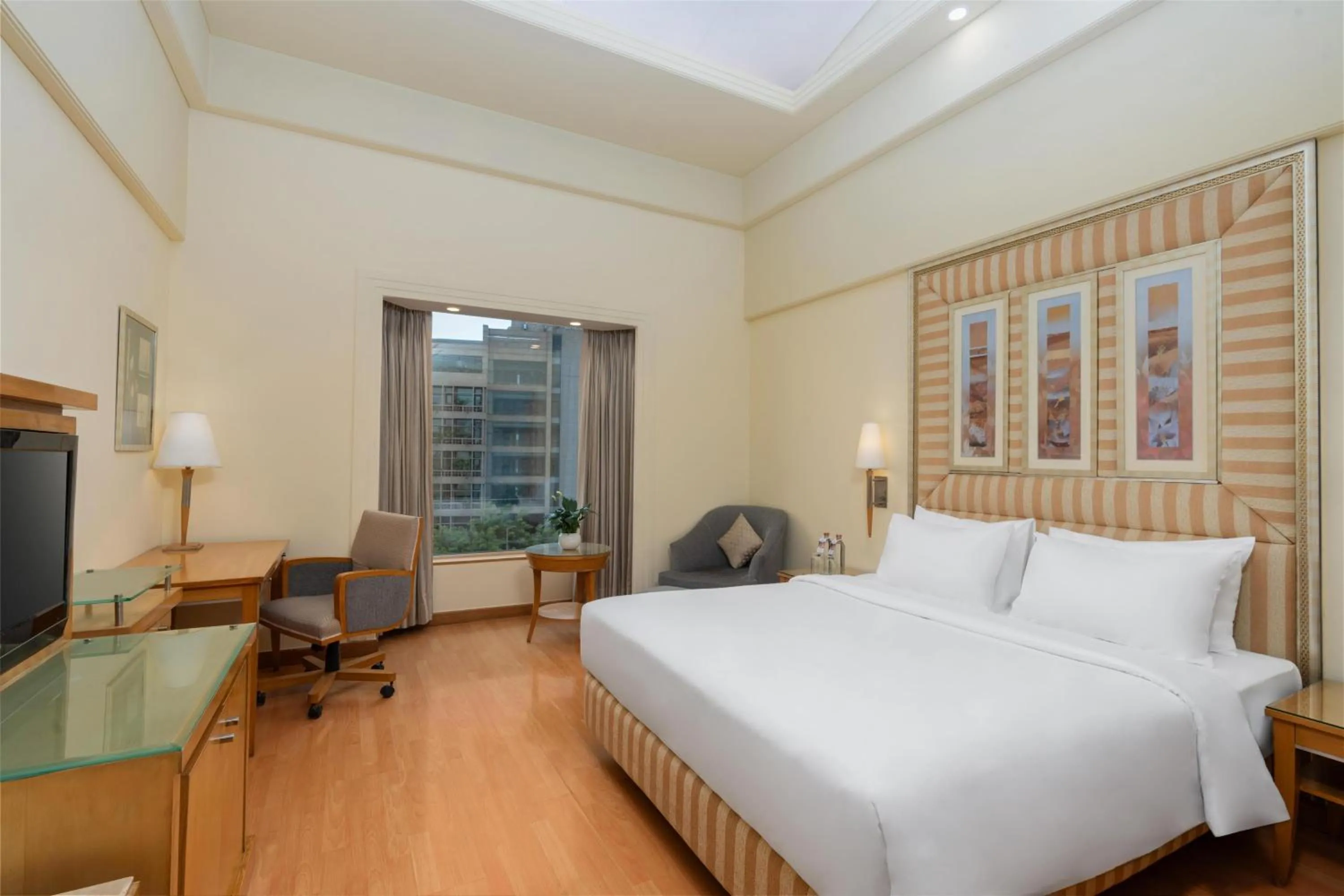 Bedroom, Bed in Park Plaza Gurgaon