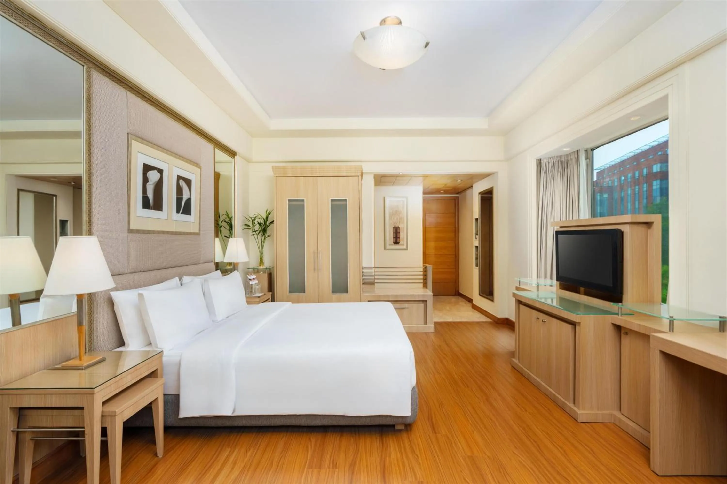 Bedroom, Bed in Park Plaza Gurgaon