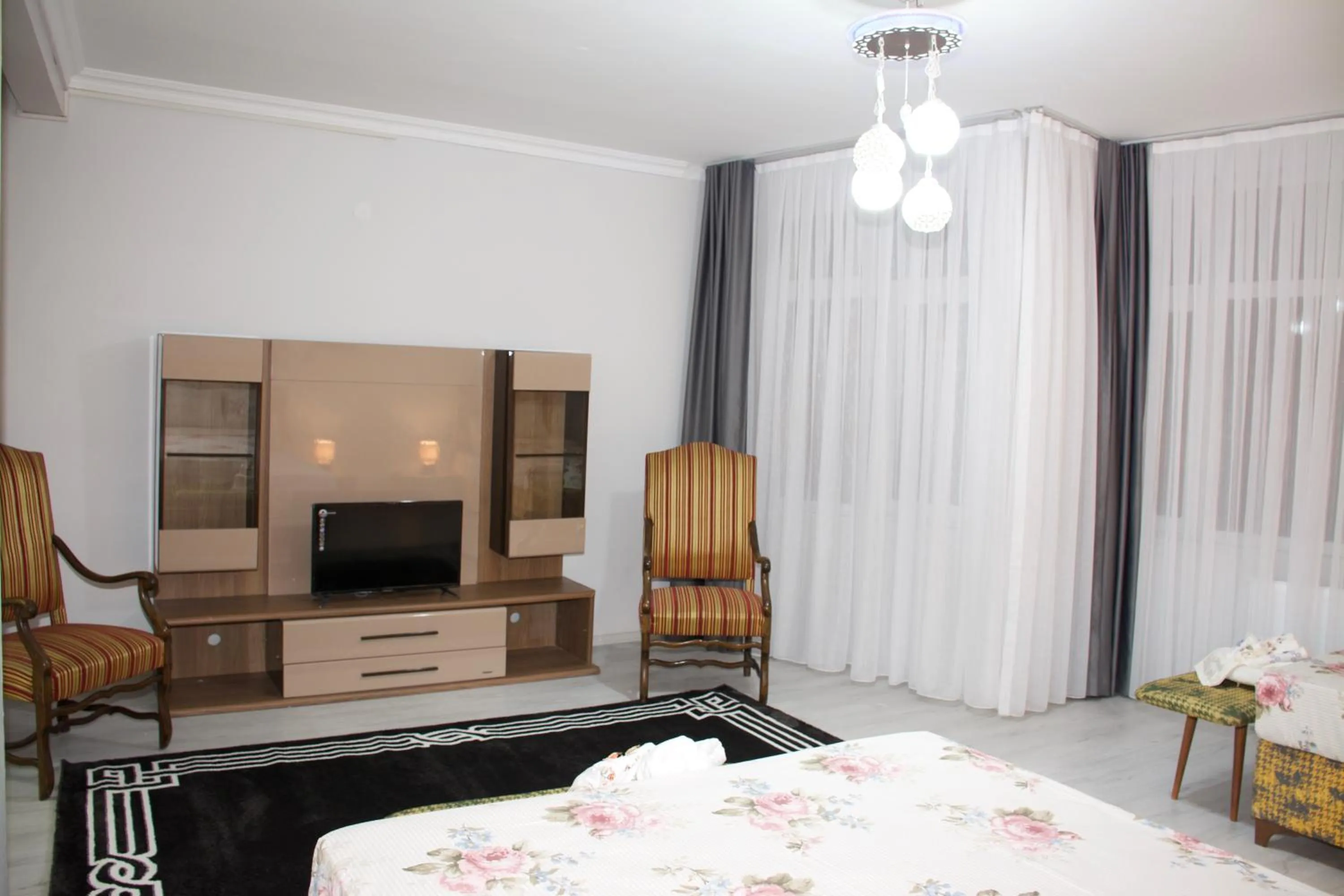 Photo of the whole room in Taksim Square-La Casa Home Concept