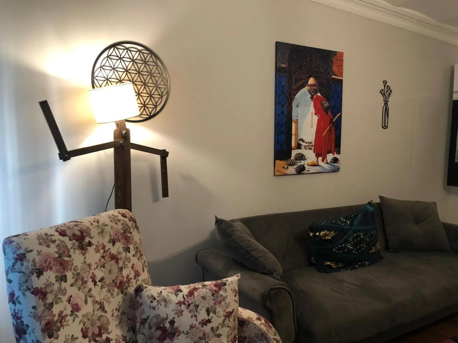 Taksim Square-La Casa Home Concept