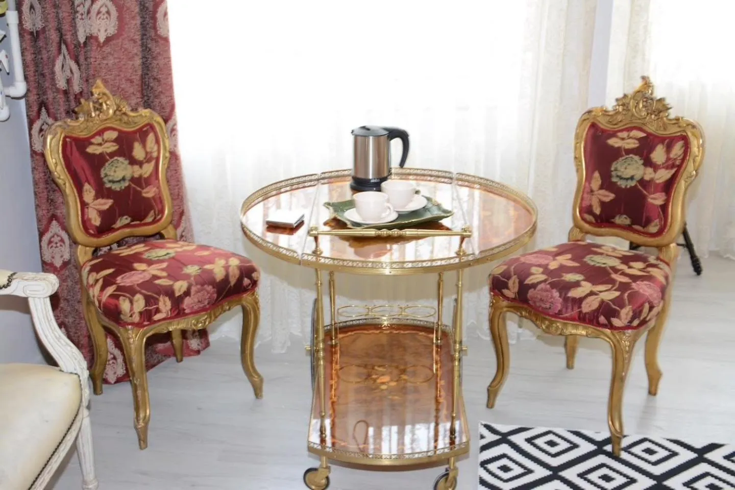 Living room in Taksim Square-La Casa Home Concept