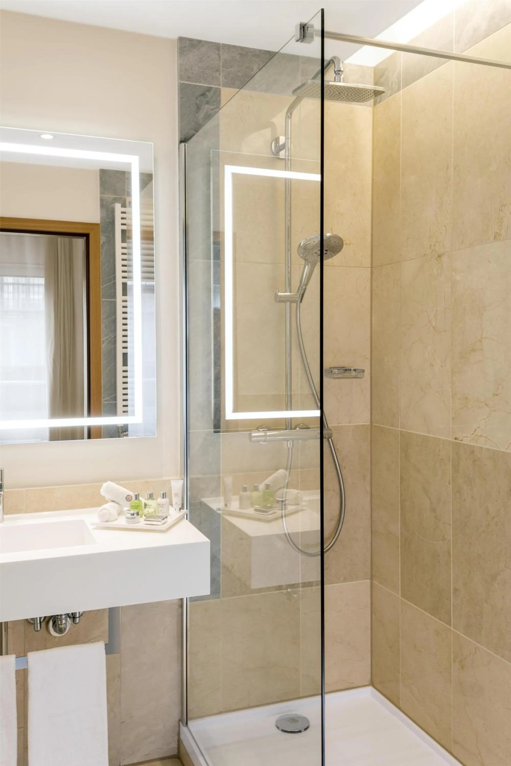 Bathroom in NH Collection Berlin Mitte Friedrichstrasse