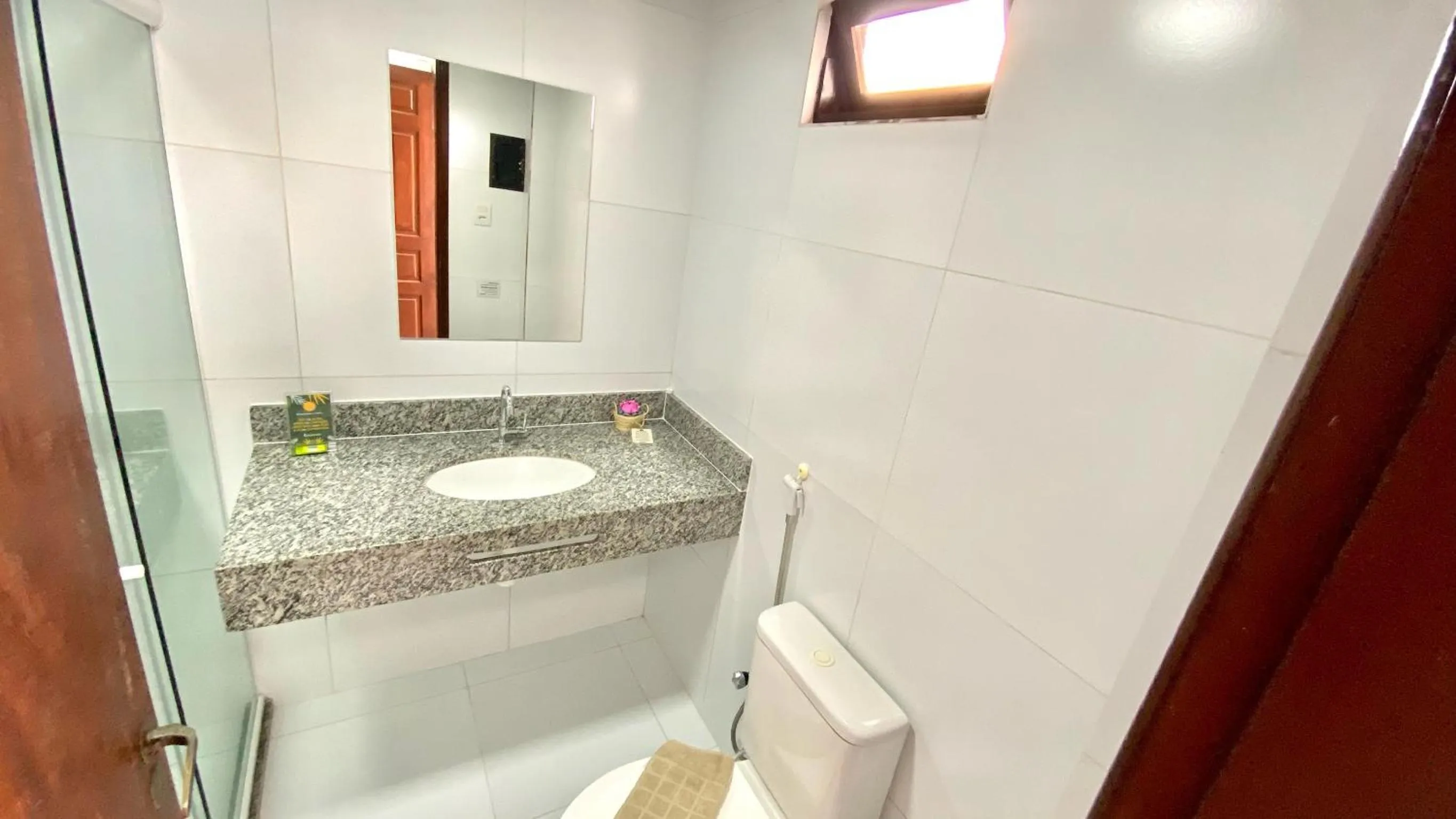 Bathroom in EcoVila-Zen Bougainville - Hotel Pousada