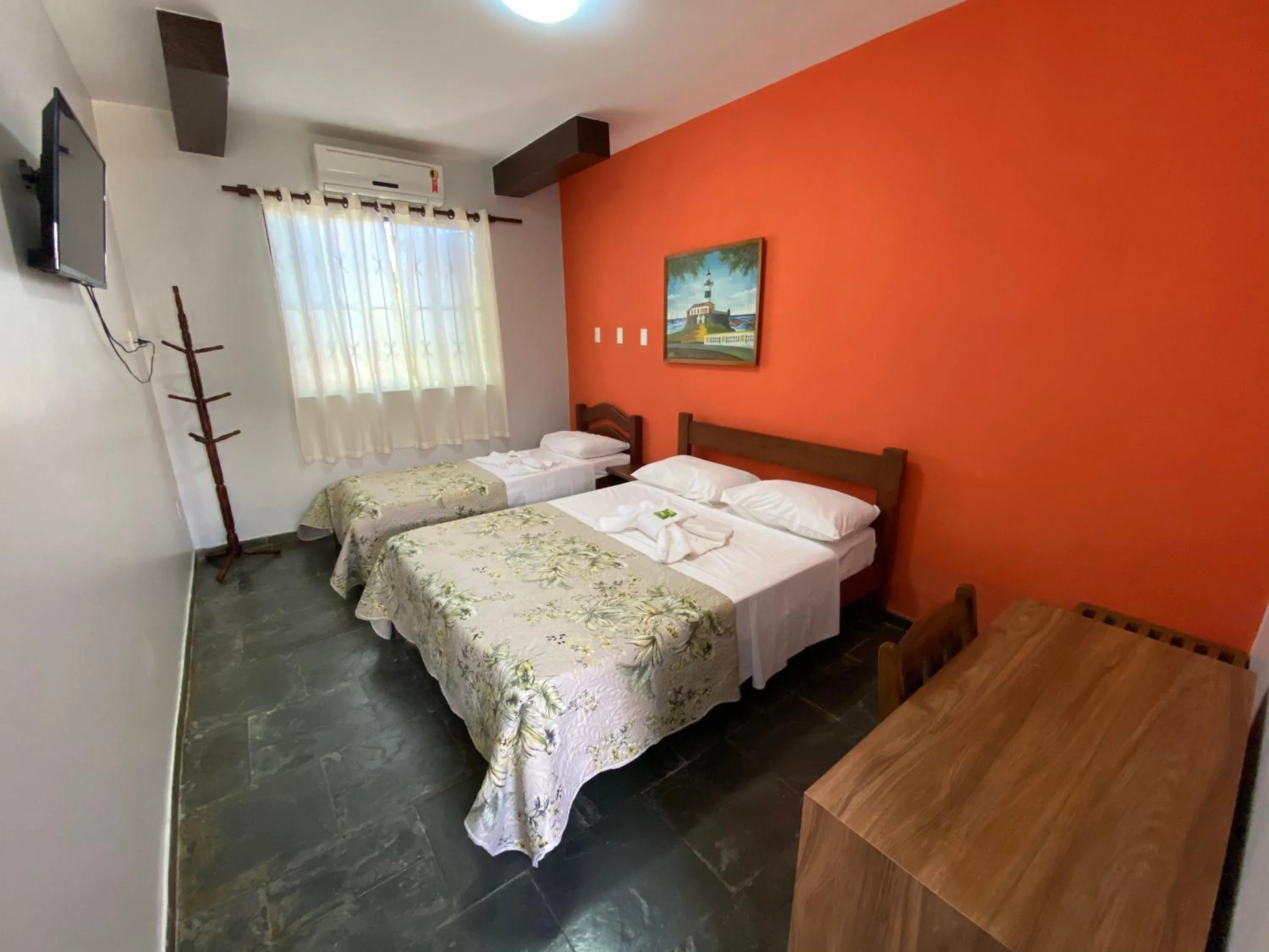 Photo of the whole room, Bed in EcoVila-Zen Bougainville - Hotel Pousada