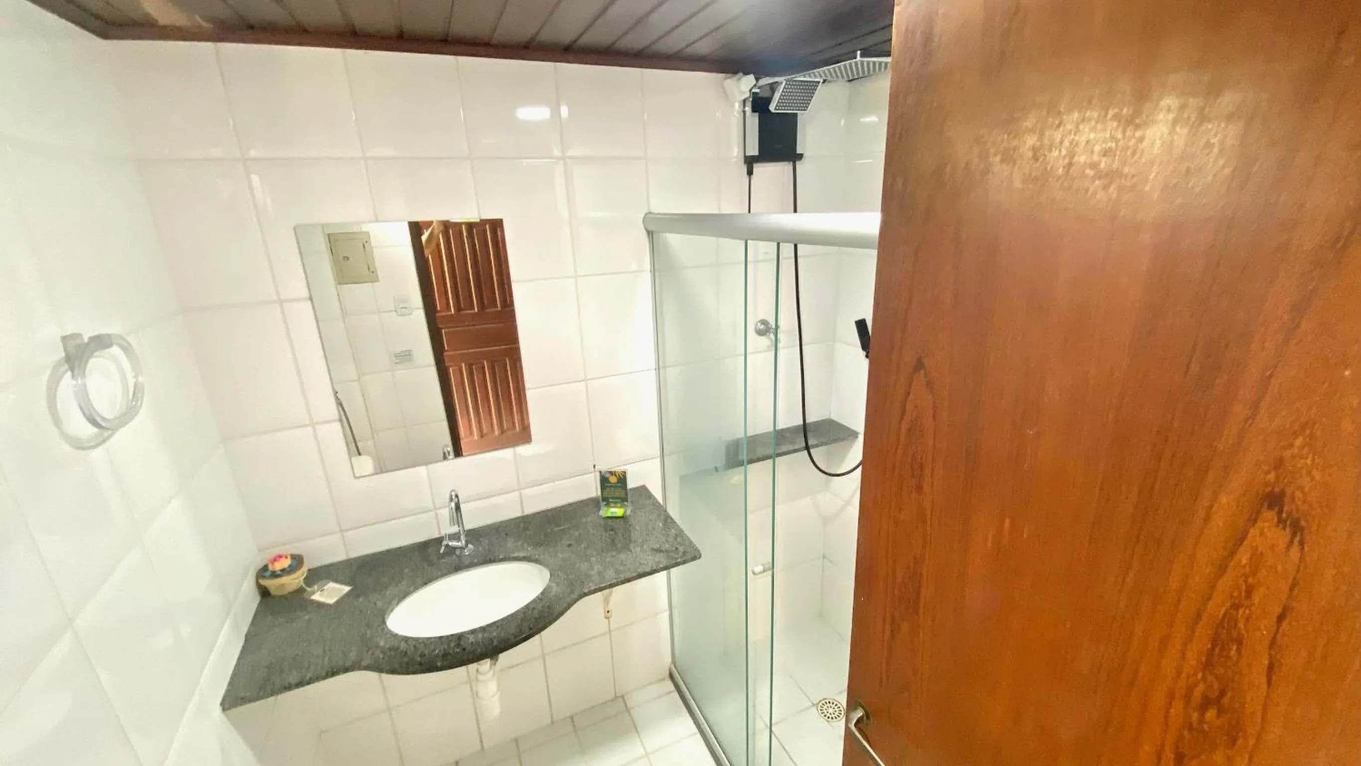 Bathroom in EcoVila-Zen Bougainville - Hotel Pousada