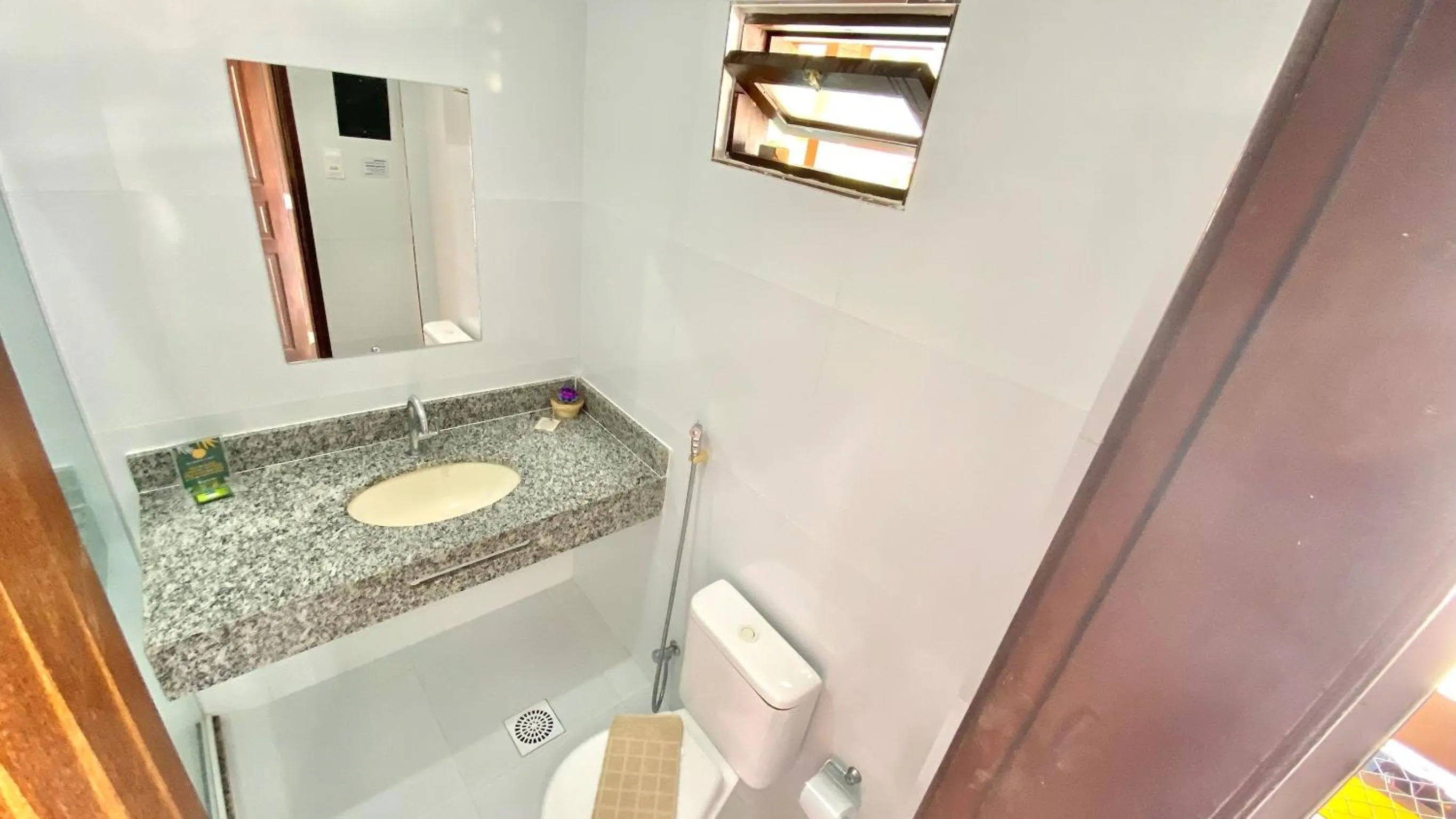 Bathroom in EcoVila-Zen Bougainville - Hotel Pousada