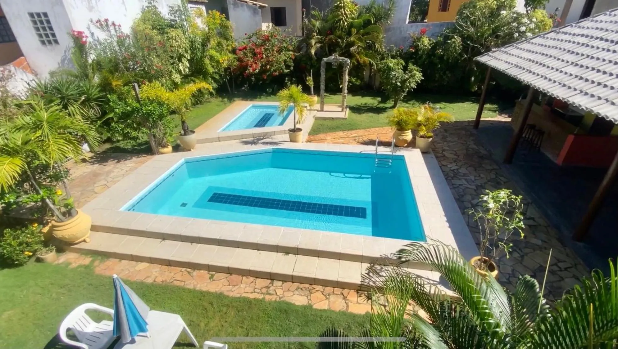 Swimming pool in EcoVila-Zen Bougainville - Hotel Pousada