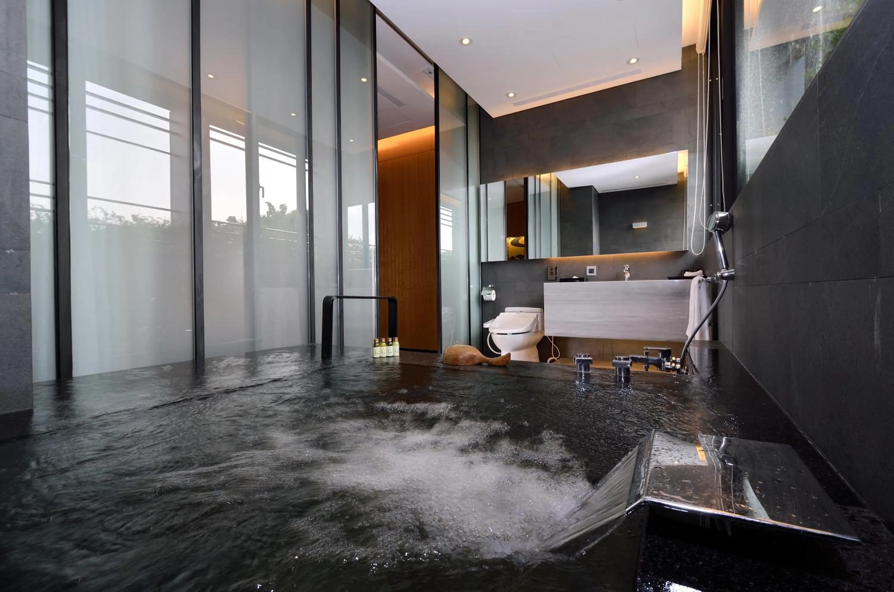 Bathroom in The Sun Hot Spring & Resort