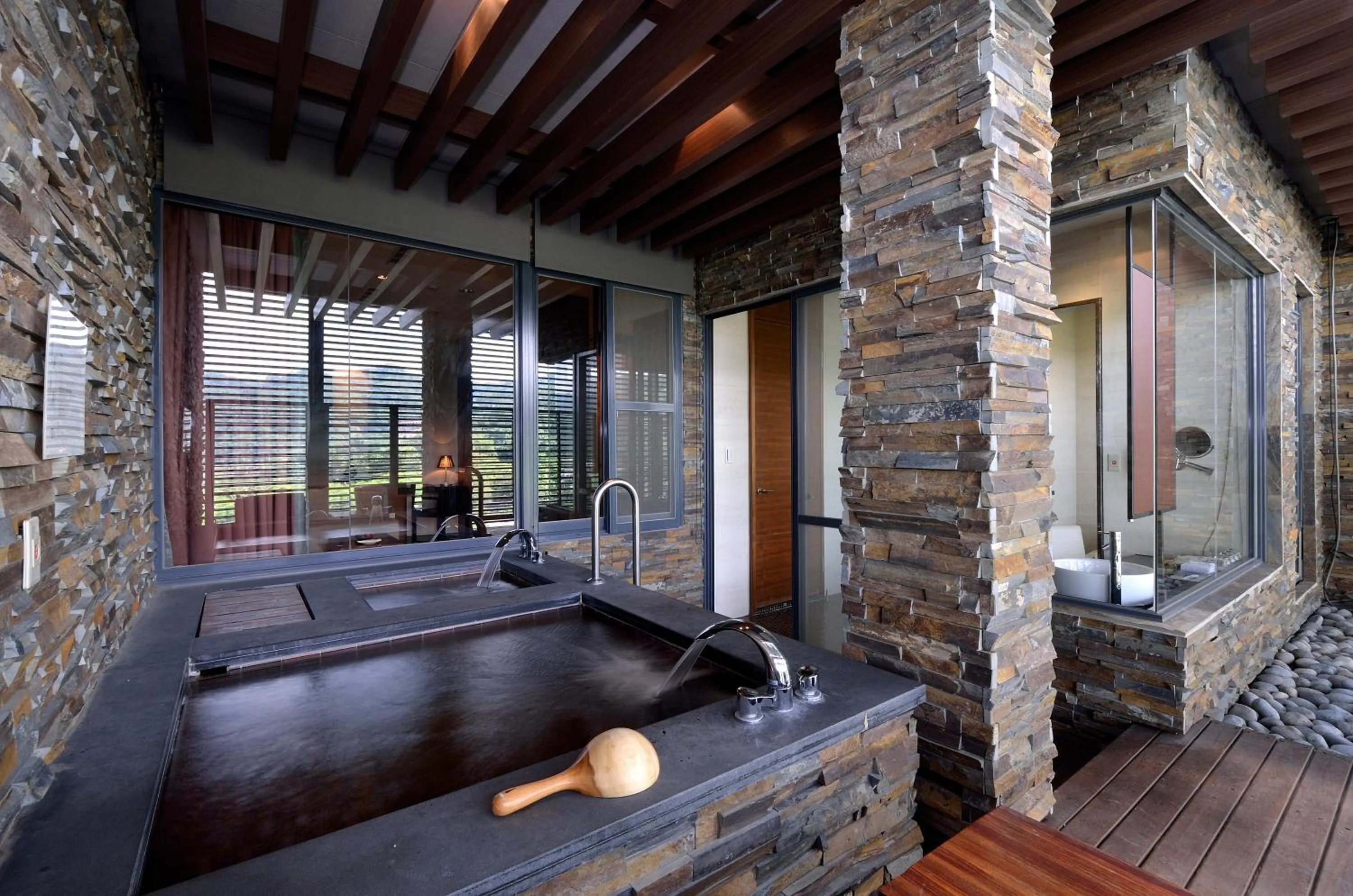 The Sun Hot Spring & Resort