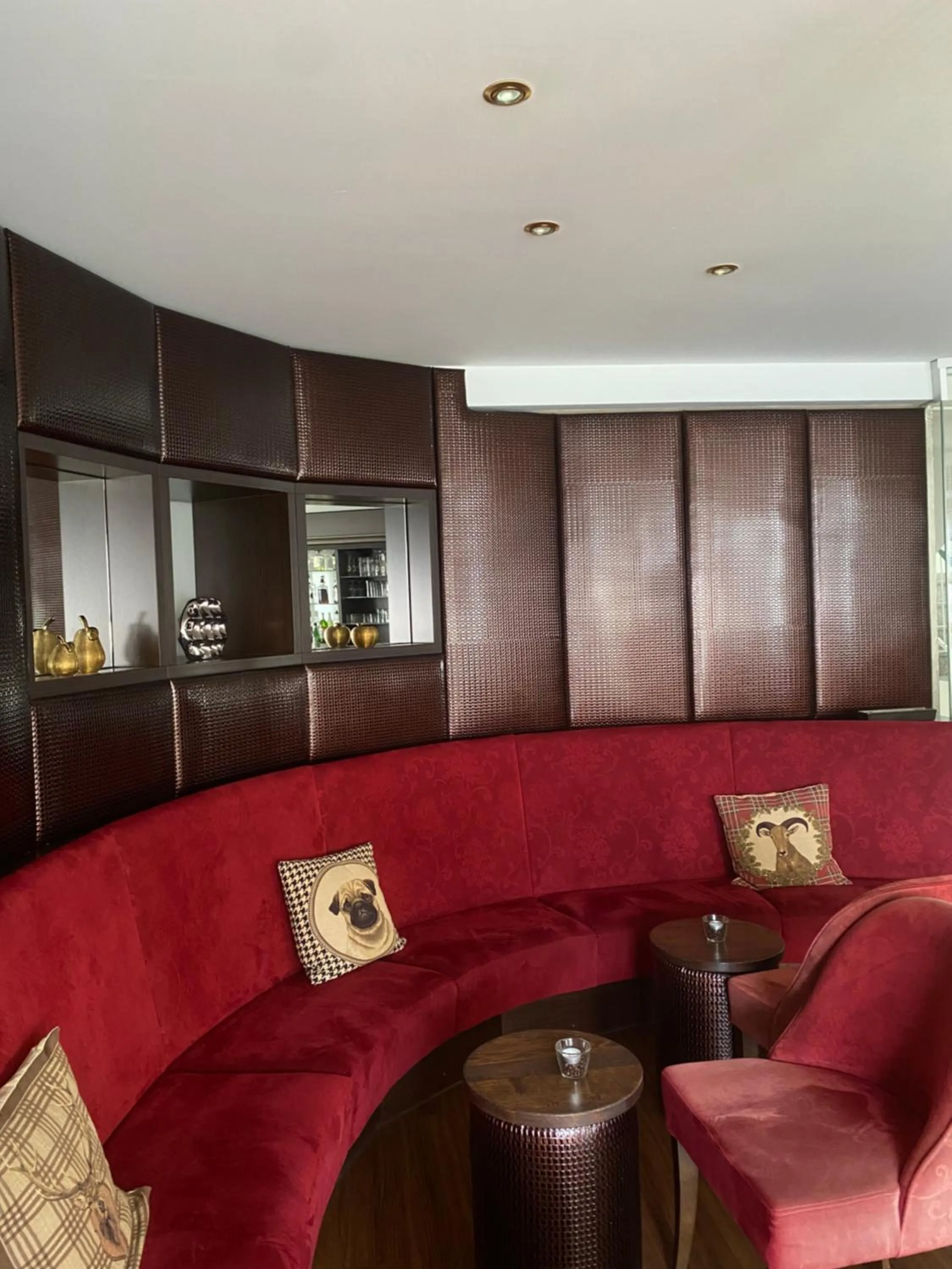 Lounge or bar in Astralis Hotel Domizil