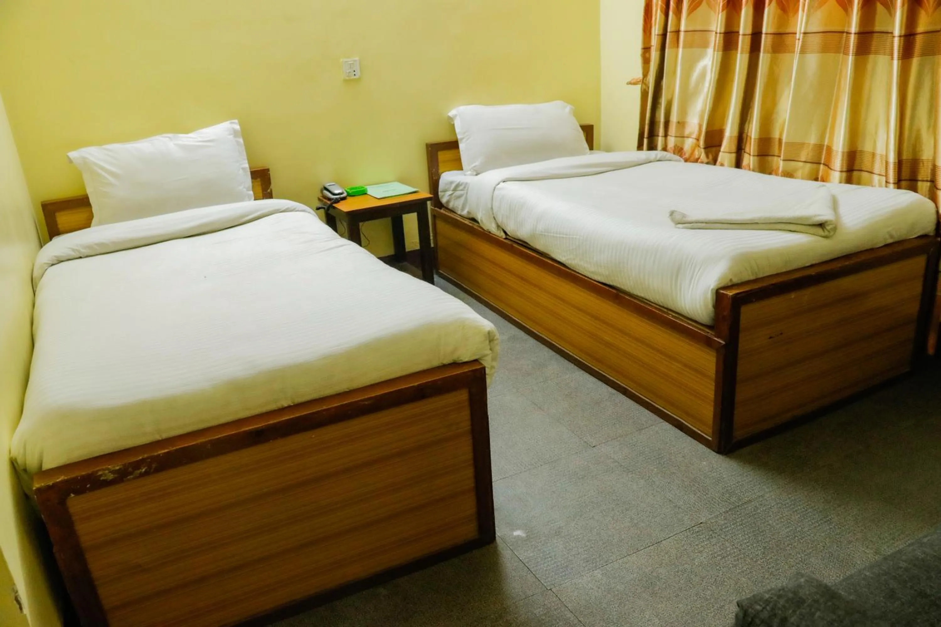 Bed in hotel Backpackers inn