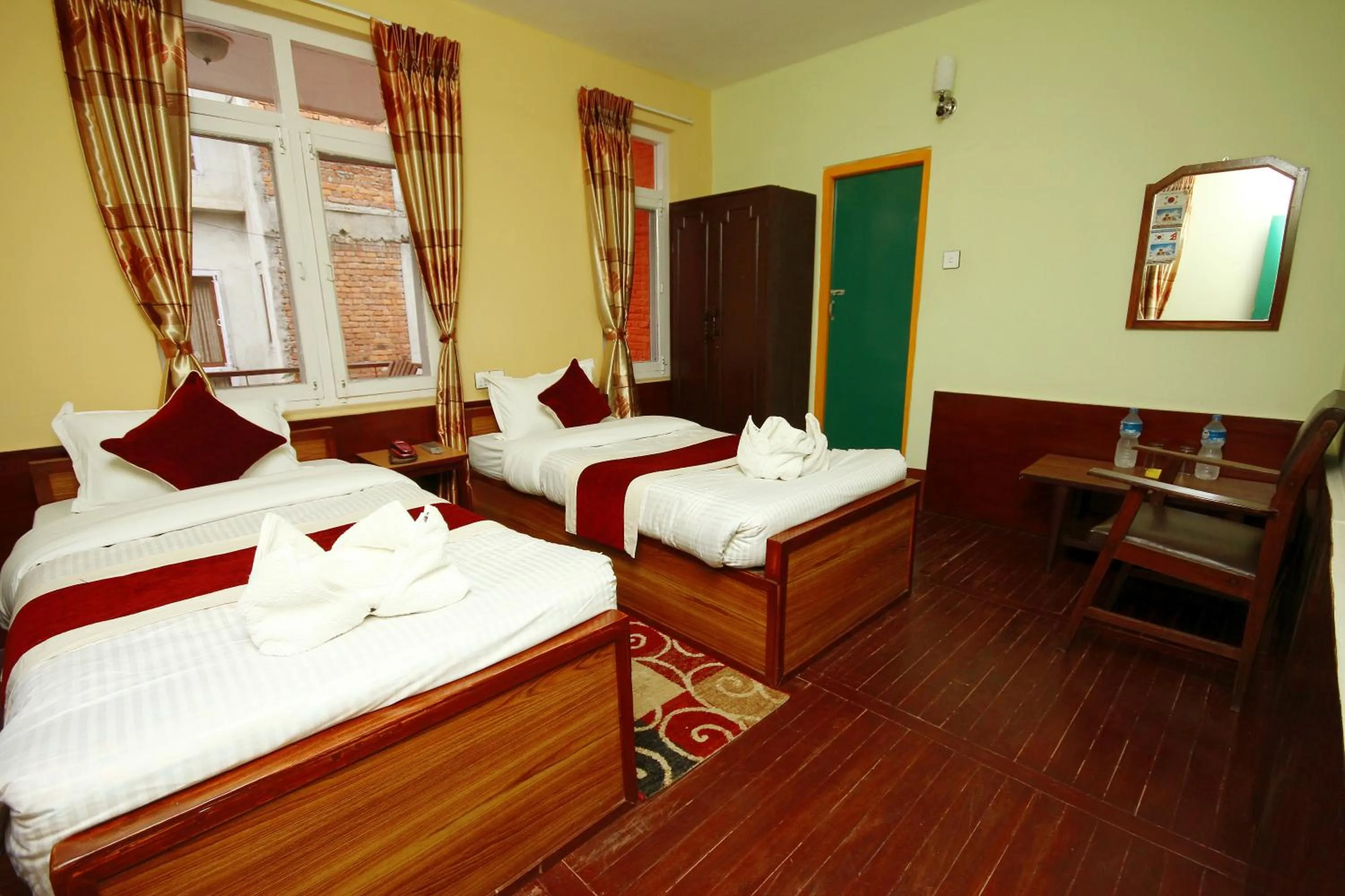 Bed in hotel Backpackers inn