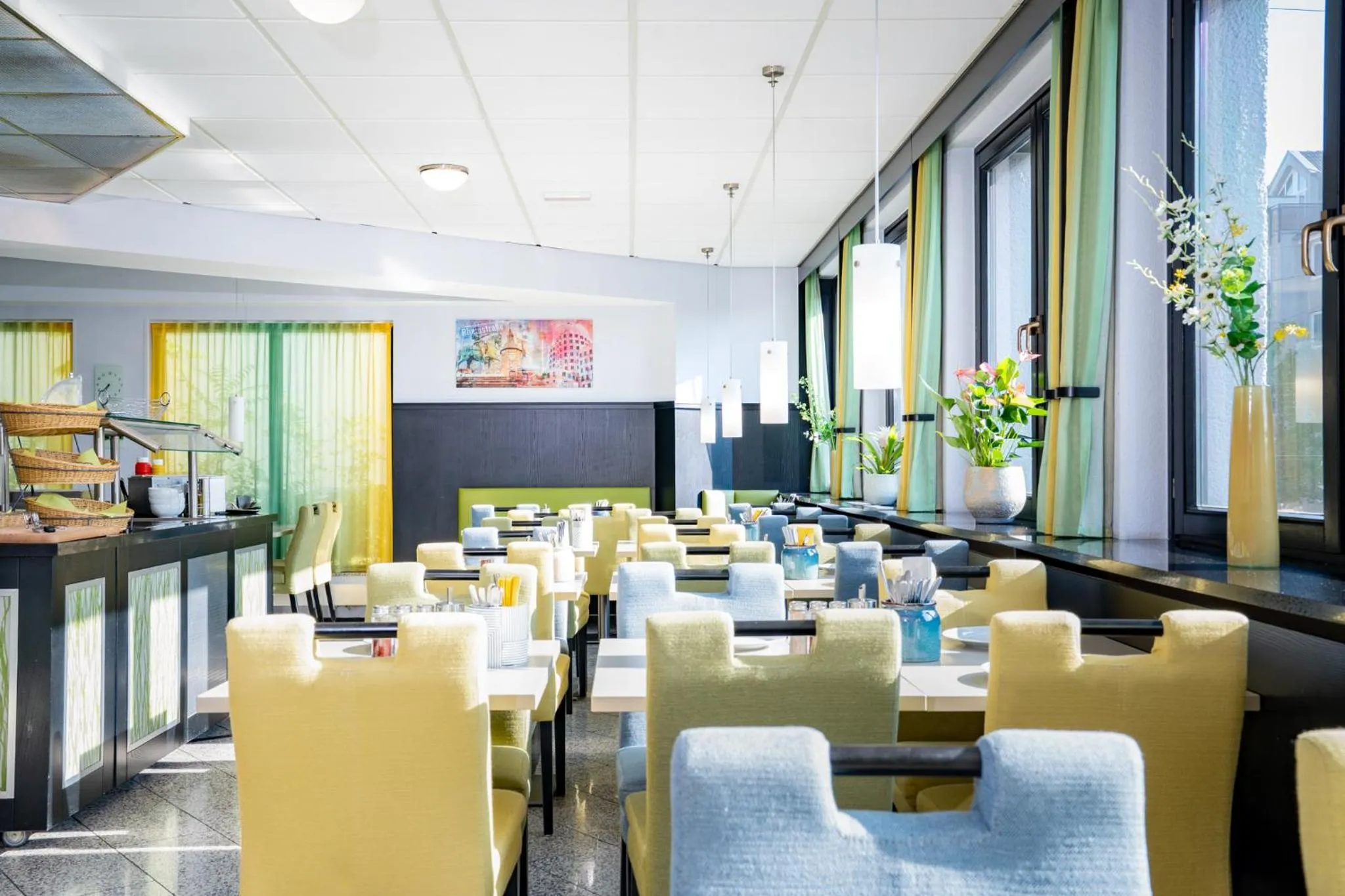 Breakfast in HOTEL Am Spichernplatz