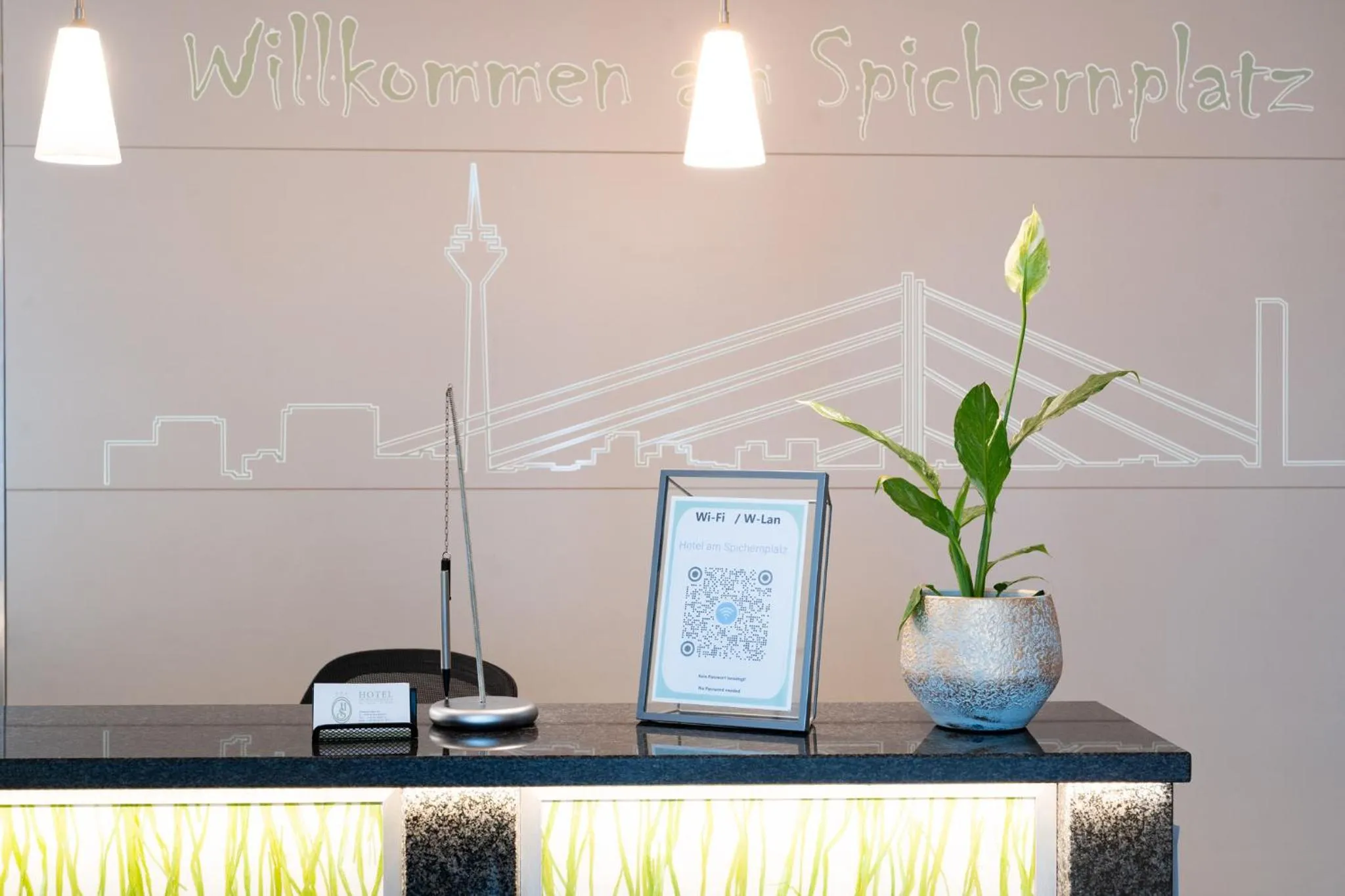 Lobby or reception in HOTEL Am Spichernplatz